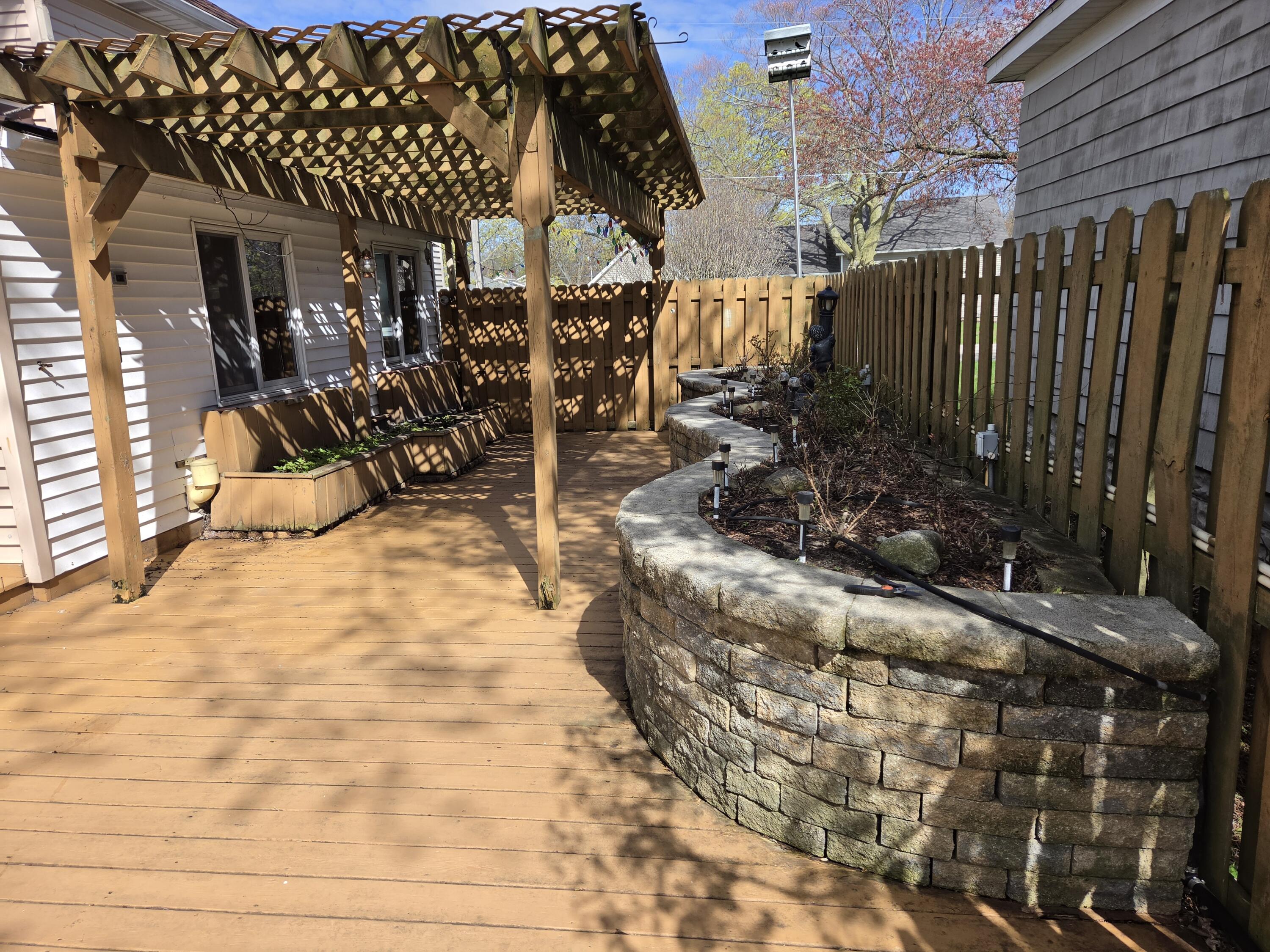 603 New William Street Ludington MI 49431
