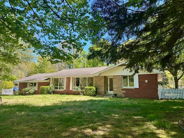 2095 Lakeshore Drive Fennville MI 49408