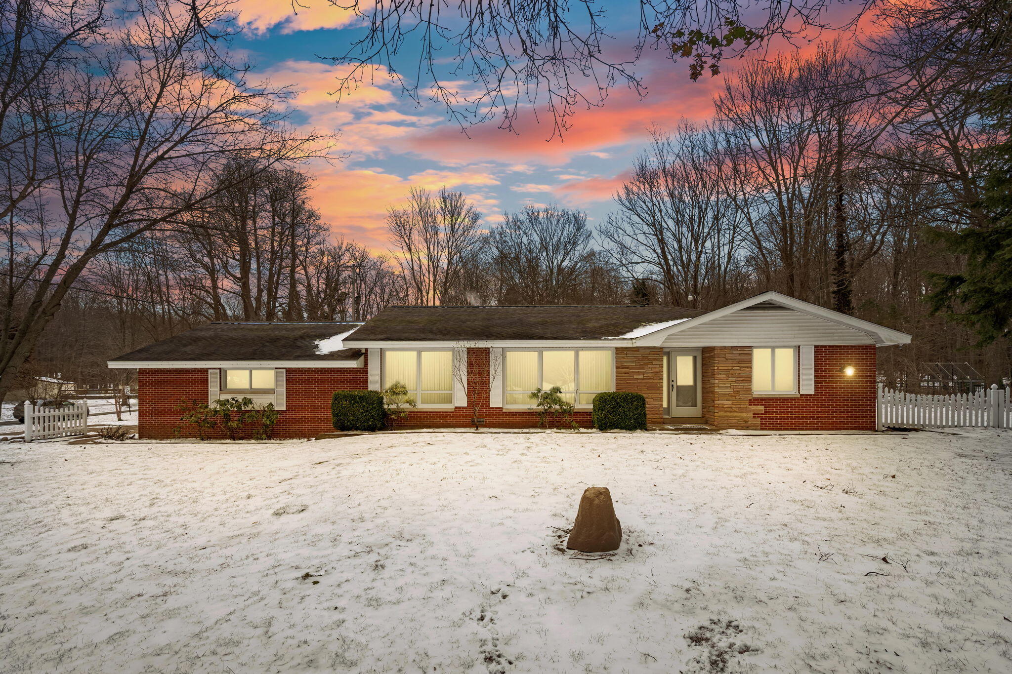 2095 Lakeshore Drive Fennville MI 49408