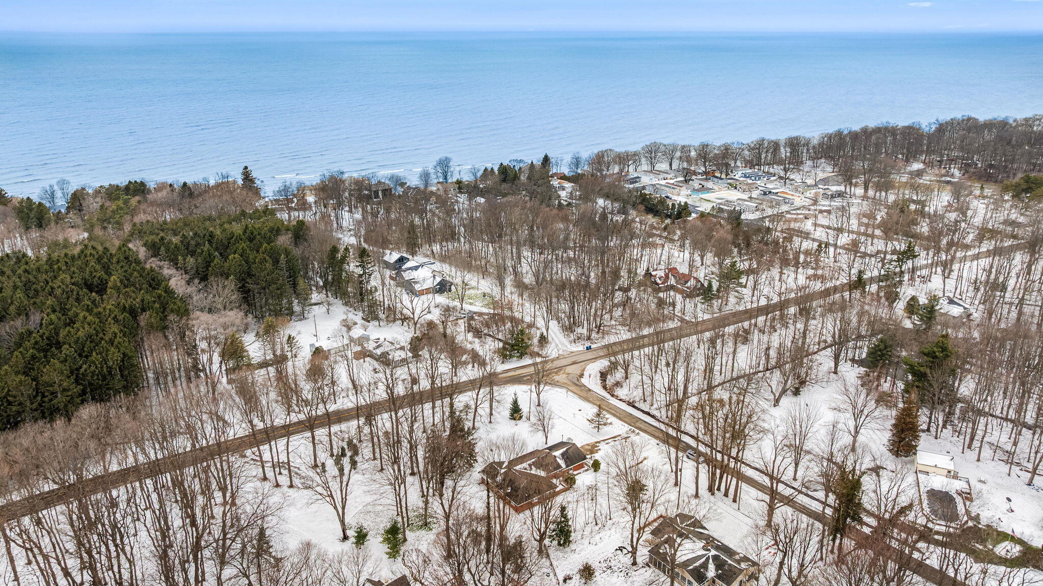 2095 Lakeshore Drive Fennville MI 49408