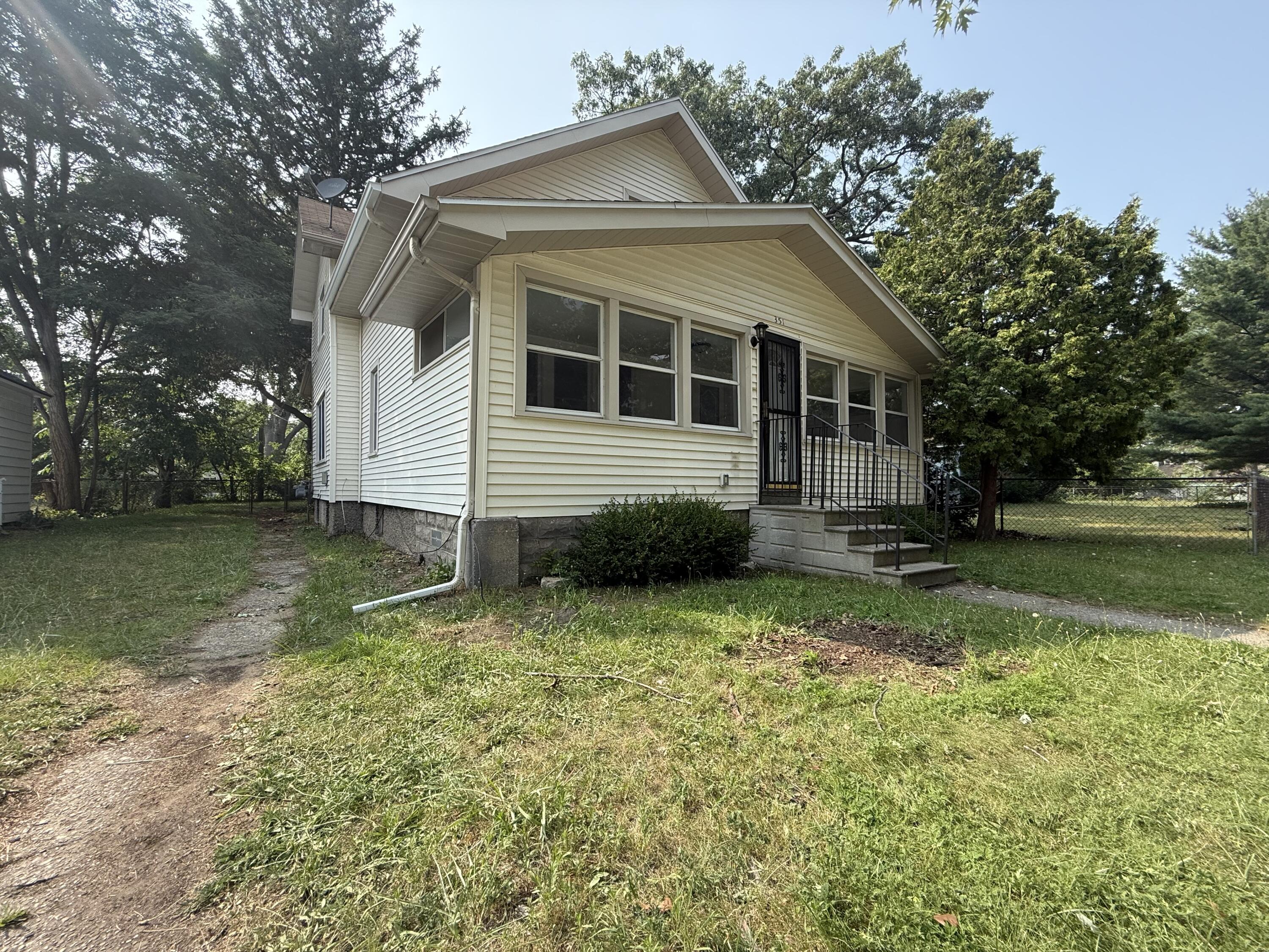351 Erickson Street Muskegon MI 49442