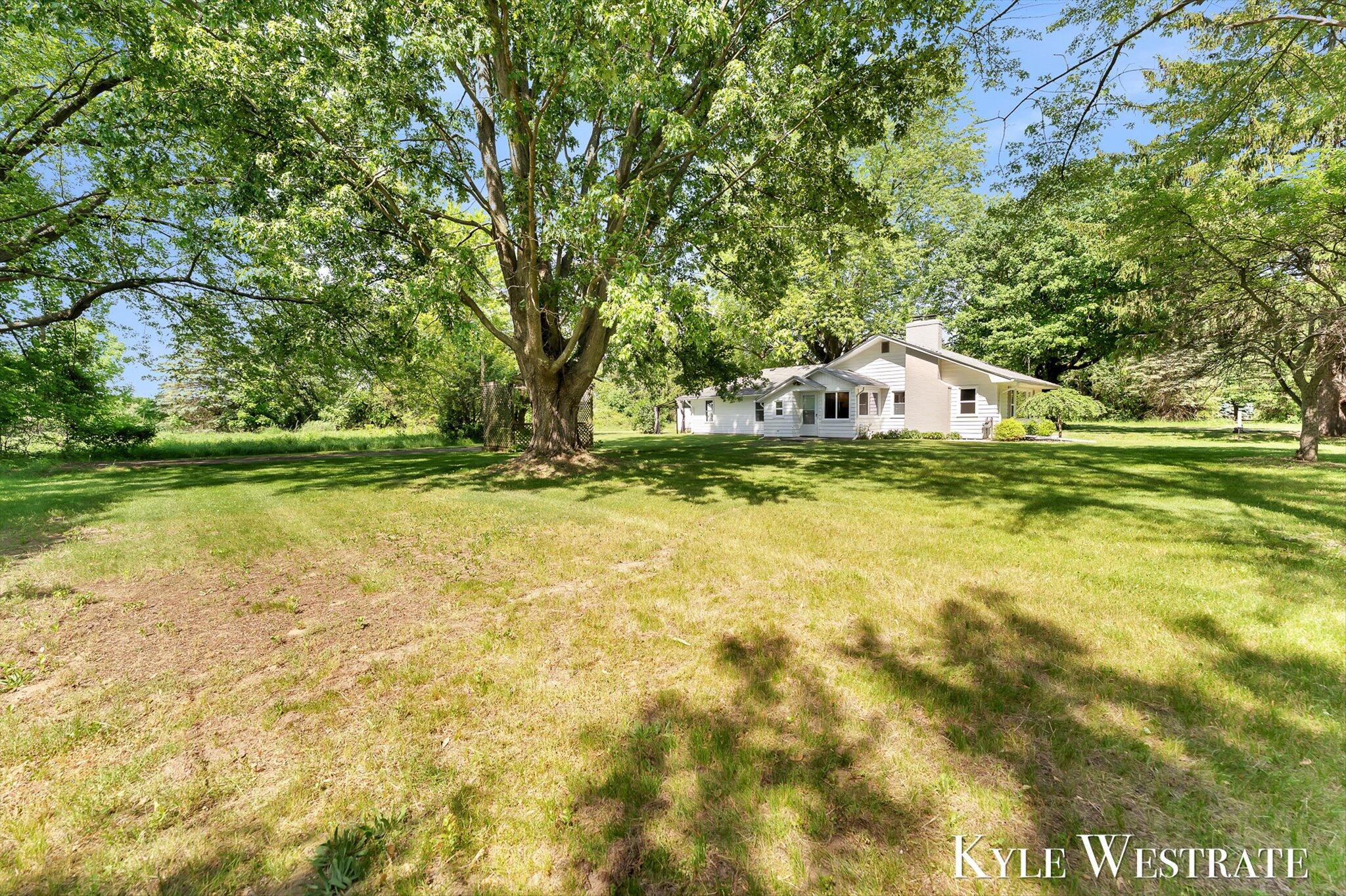10019 10 Mile Road NE Rockford MI 49341