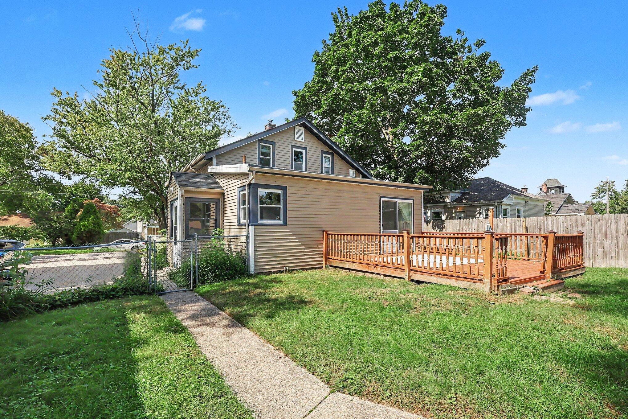 2020 Lafayette Avenue NE Grand Rapids MI 49505