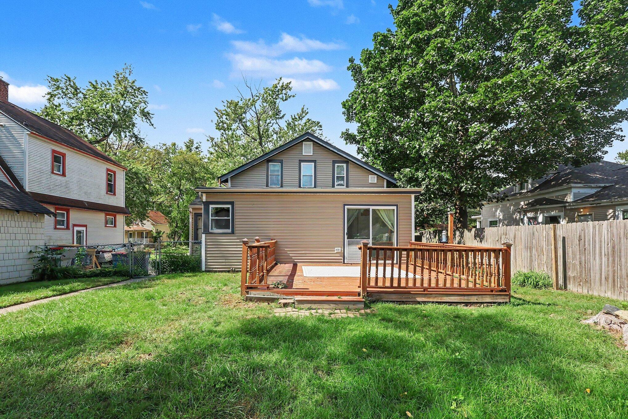 2020 Lafayette Avenue NE Grand Rapids MI 49505