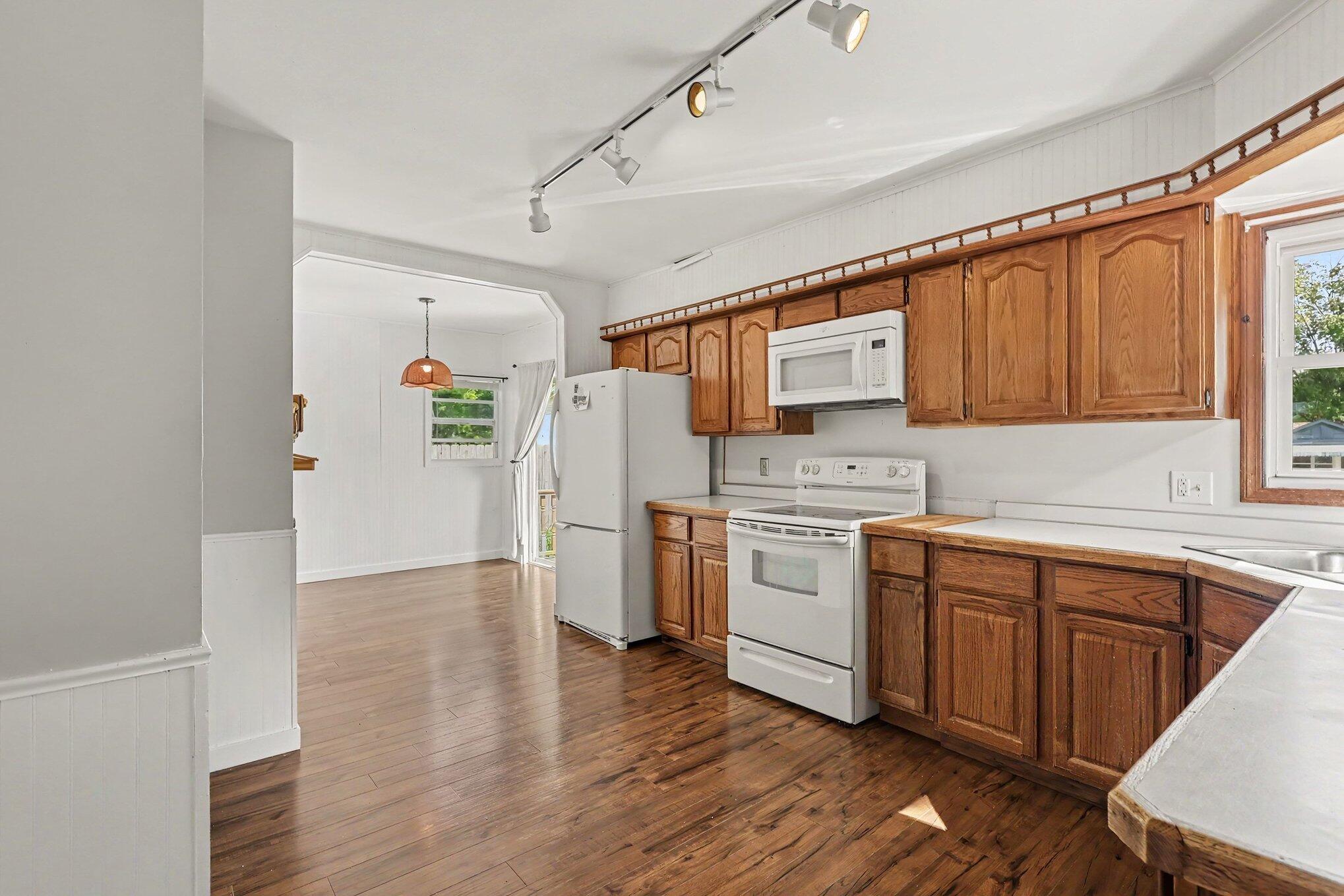 2020 Lafayette Avenue NE Grand Rapids MI 49505