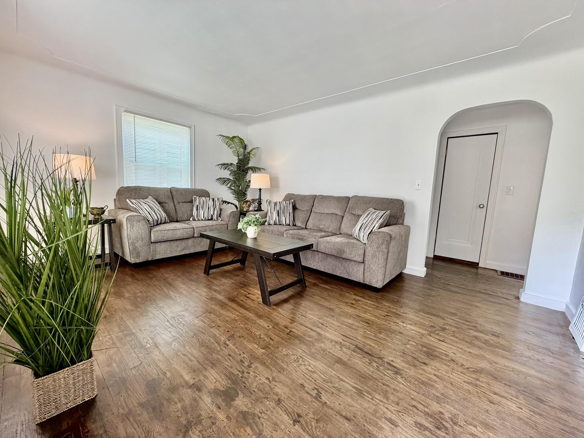 1318 Catherine Avenue Muskegon MI 49442
