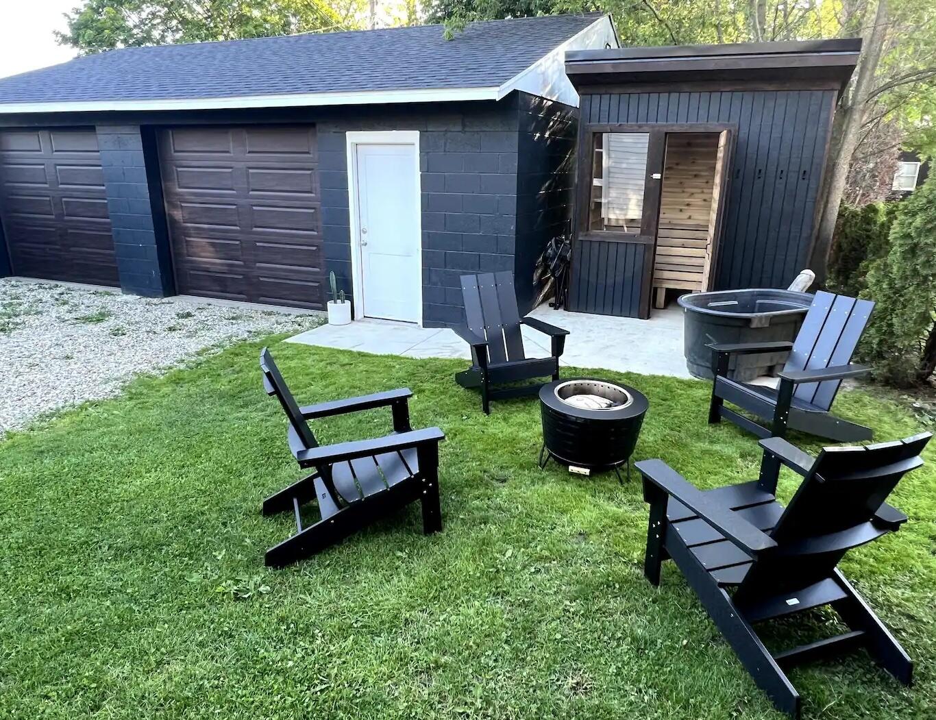 614 Magnolia Street Three Oaks MI 49128