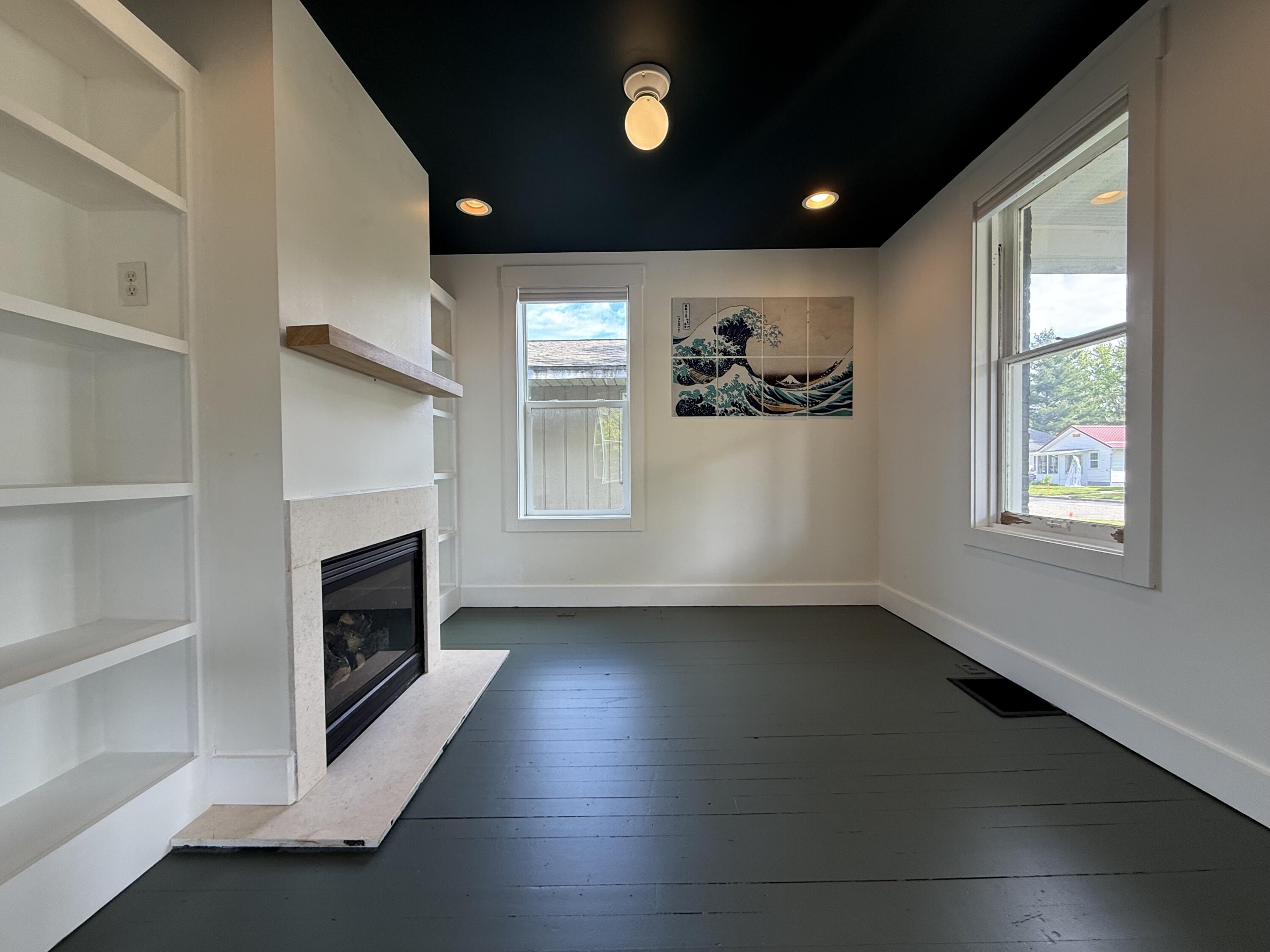 614 Magnolia Street Three Oaks MI 49128