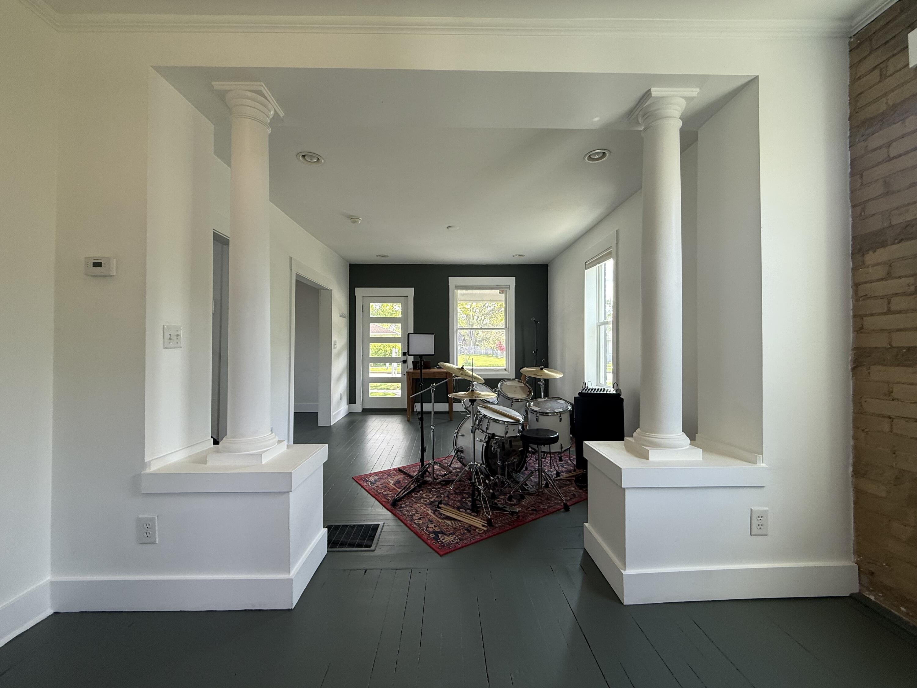 614 Magnolia Street Three Oaks MI 49128