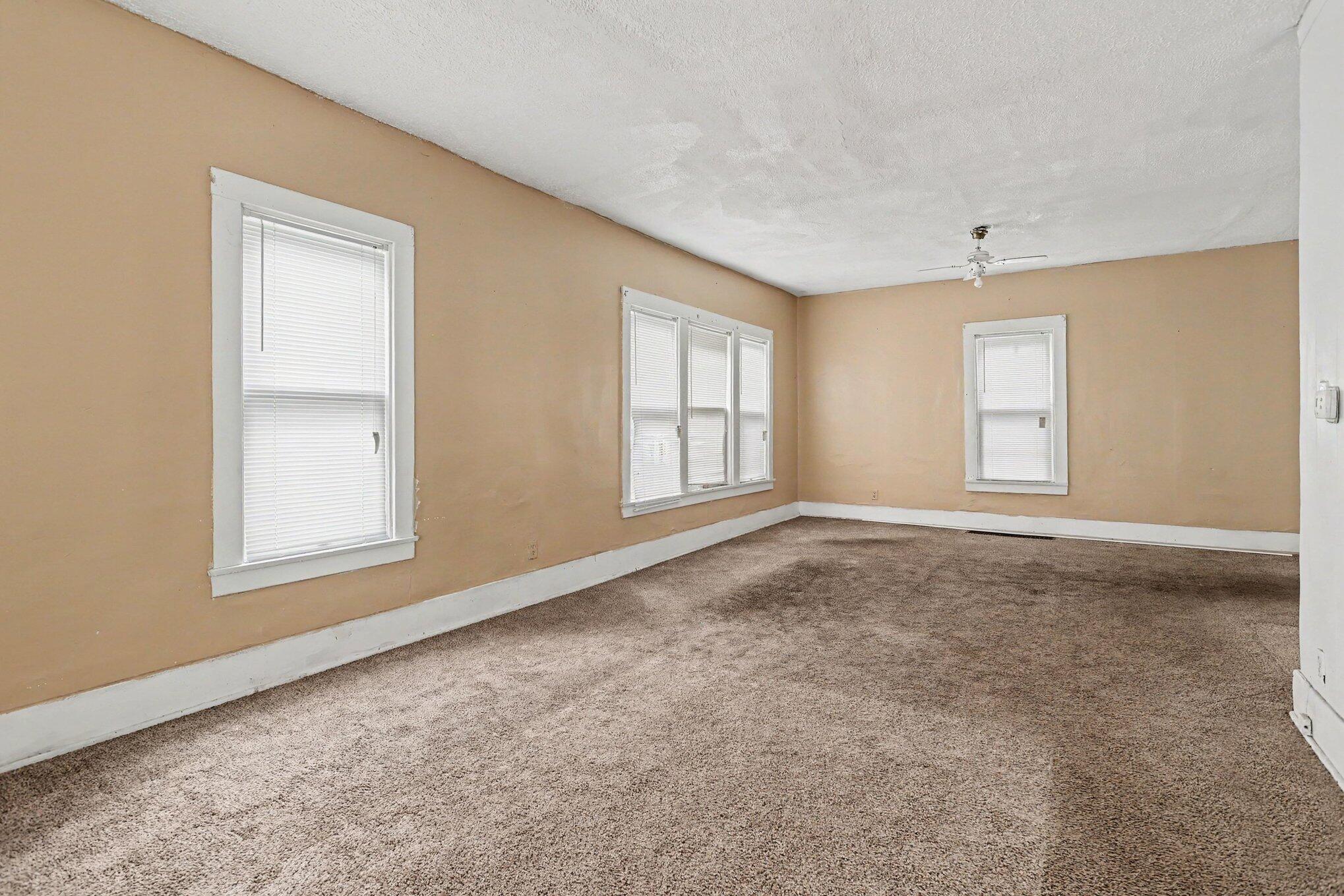 549 E Britain Avenue Benton Harbor MI 49022