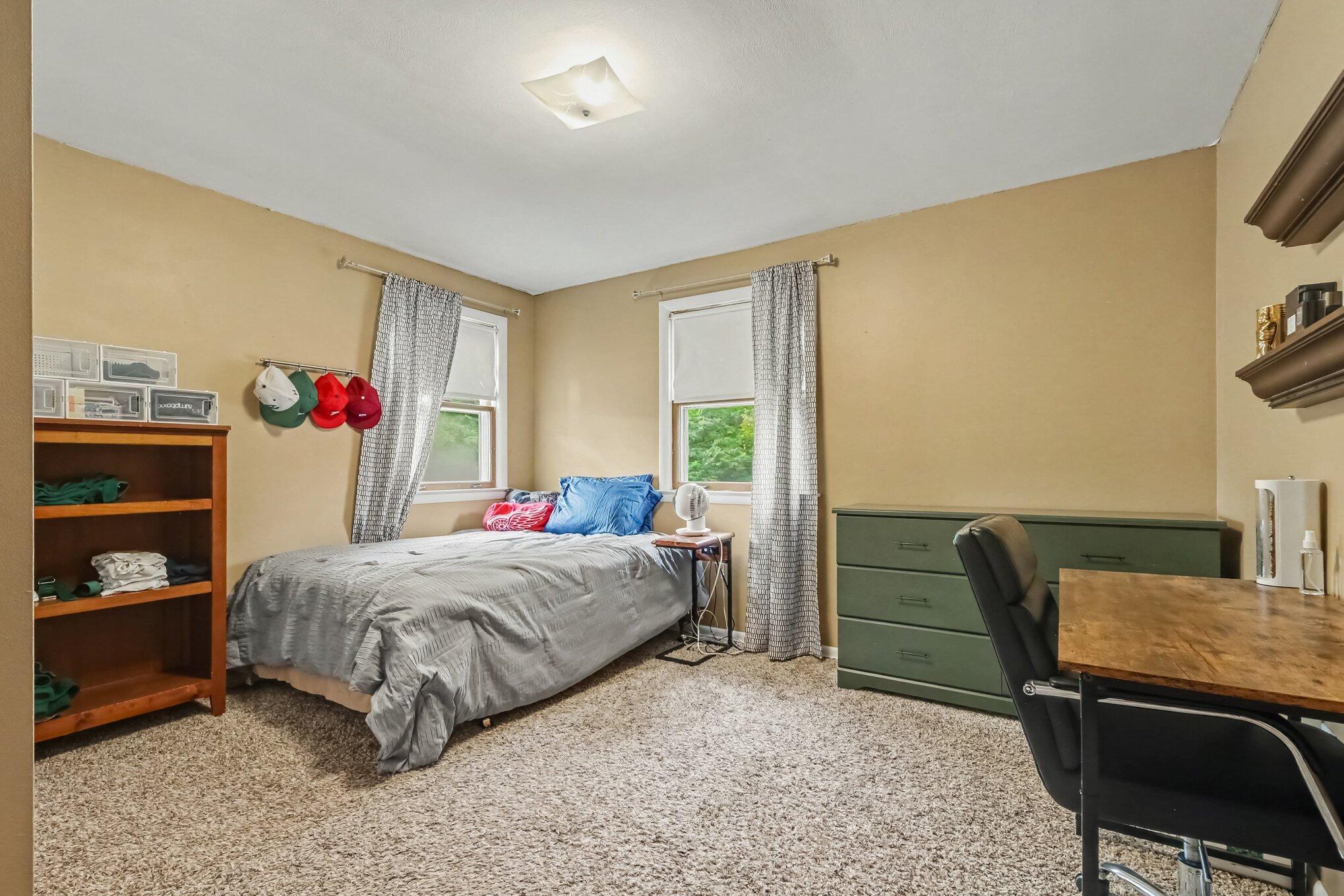 2623 Valley Avenue NW Grand Rapids MI 49544