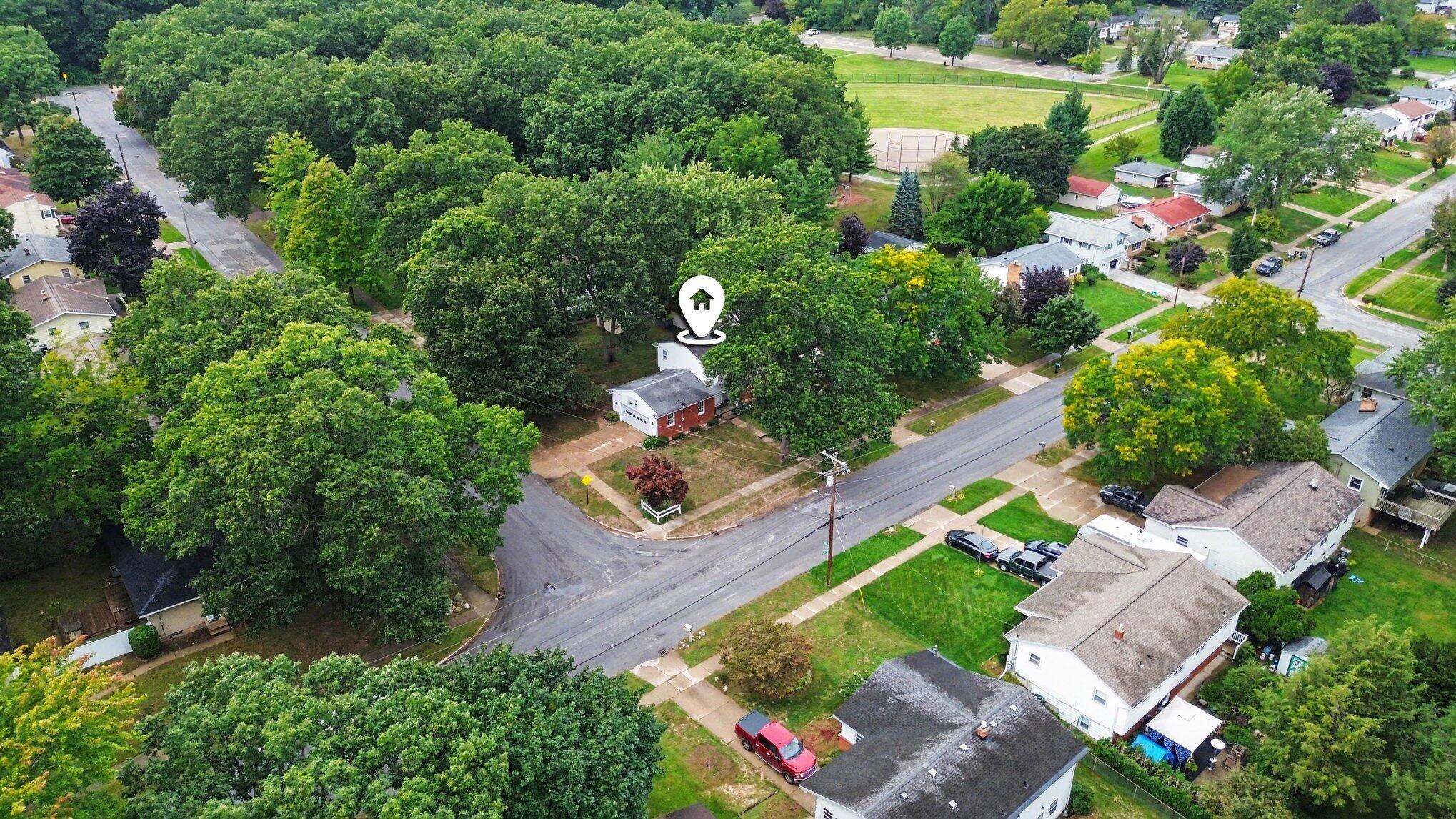 2623 Valley Avenue NW Grand Rapids MI 49544