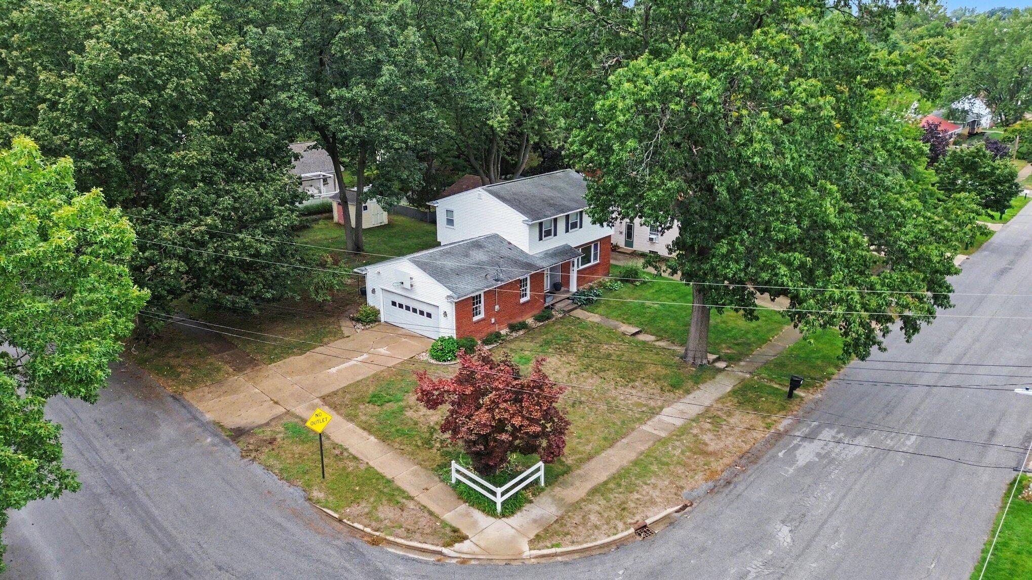 2623 Valley Avenue NW Grand Rapids MI 49544