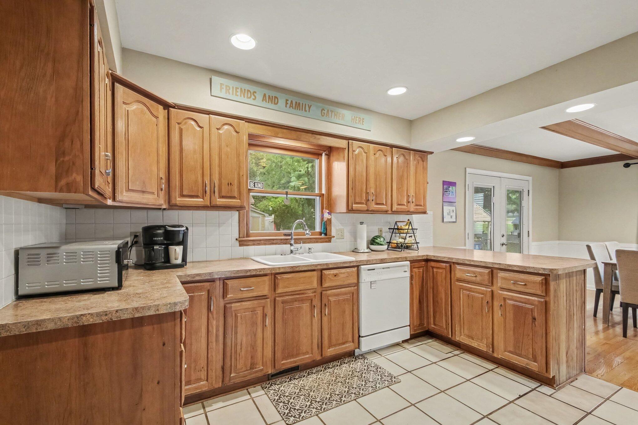 2623 Valley Avenue NW Grand Rapids MI 49544
