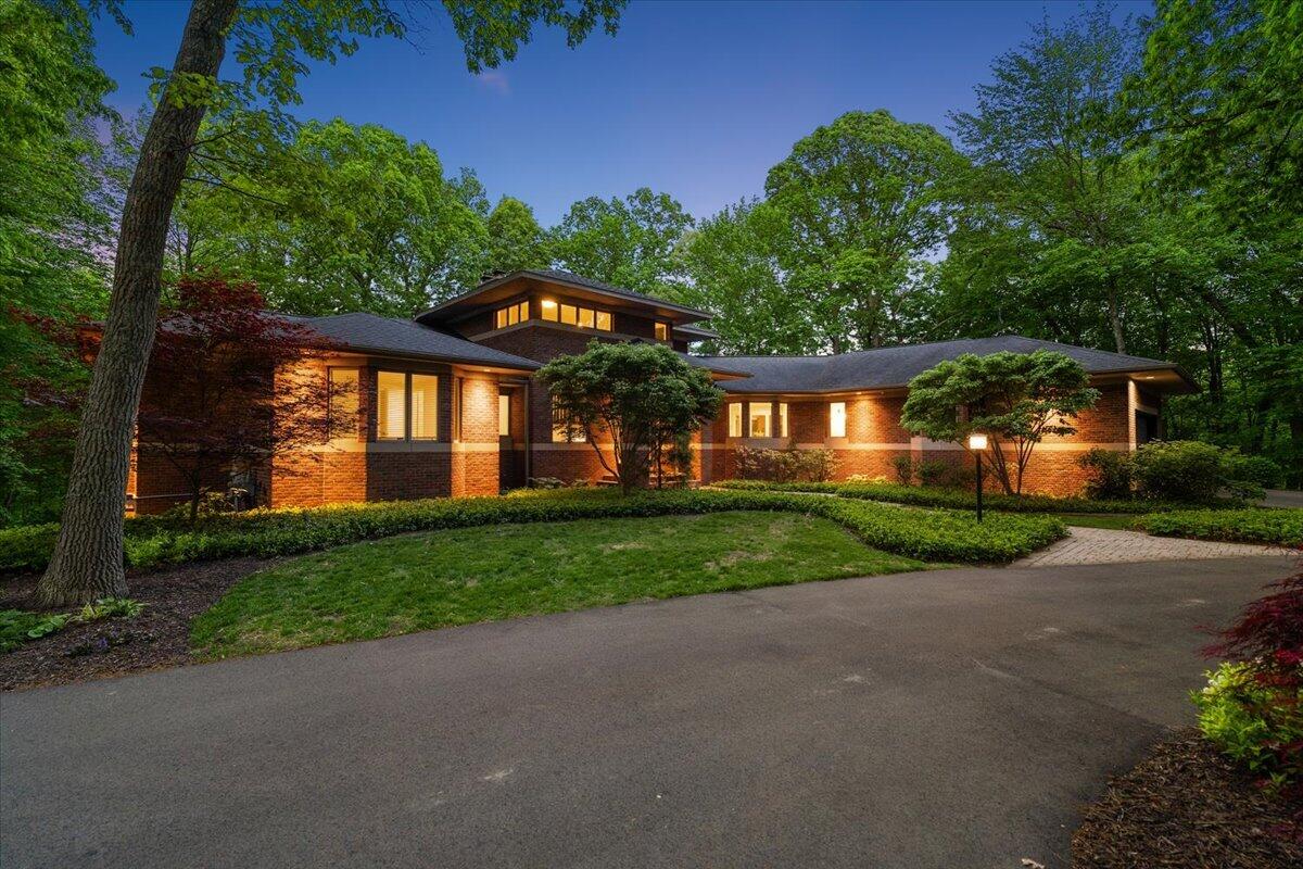 4166 Mystic Oak Court NE Grand Rapids MI 49525