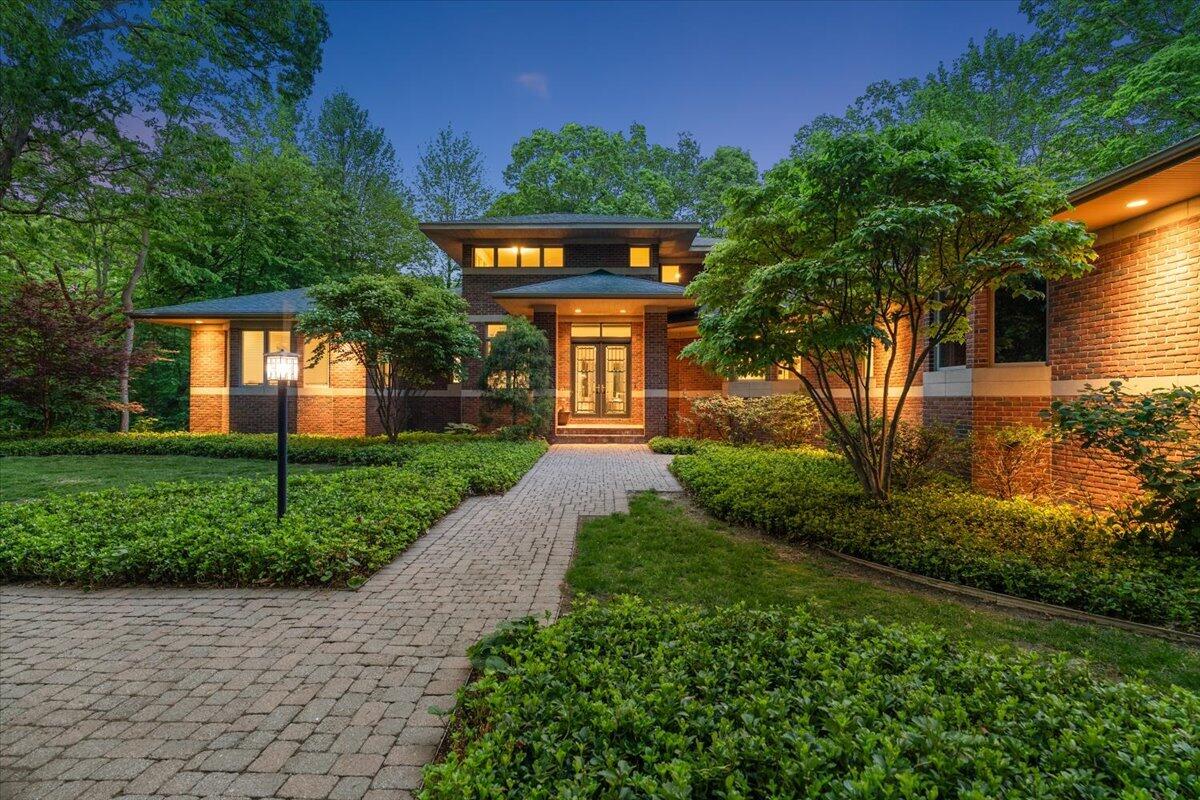 4166 Mystic Oak Court NE Grand Rapids MI 49525