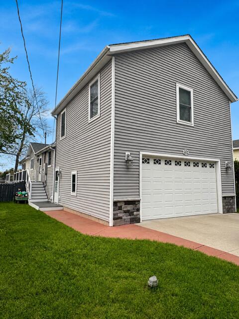 8412 Brower Lake Drive NE Rockford MI 49341