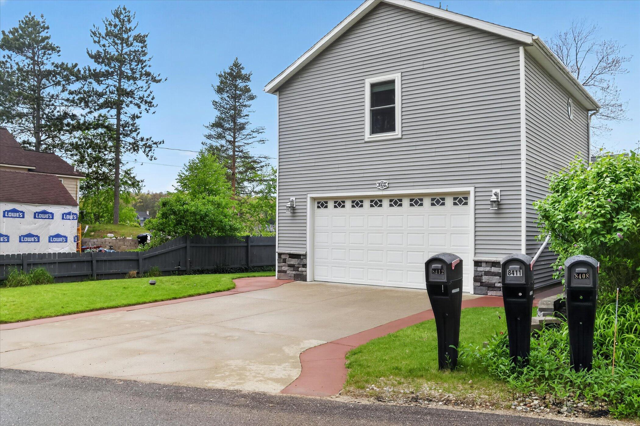 8412 Brower Lake Drive NE Rockford MI 49341