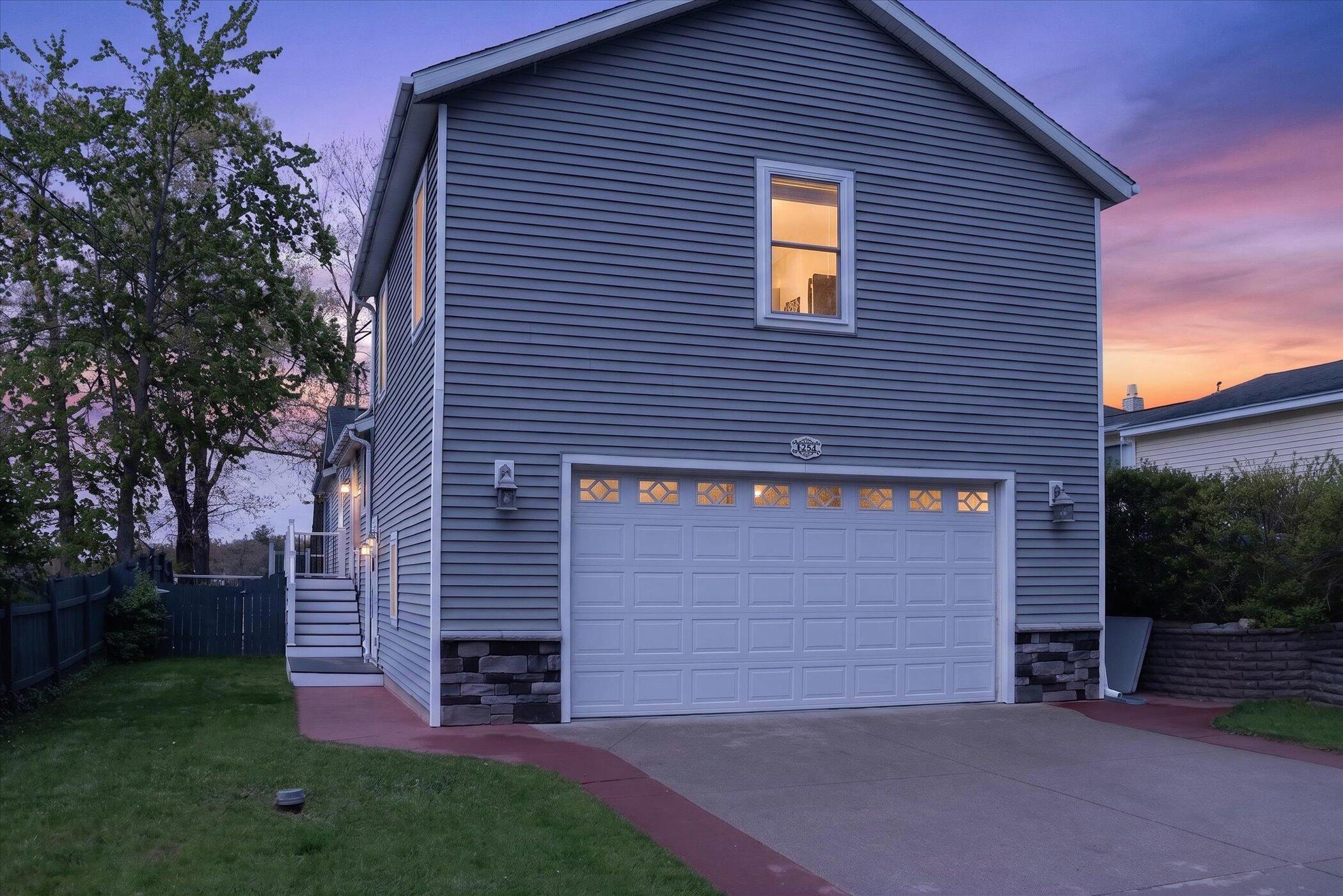 8412 Brower Lake Drive NE Rockford MI 49341