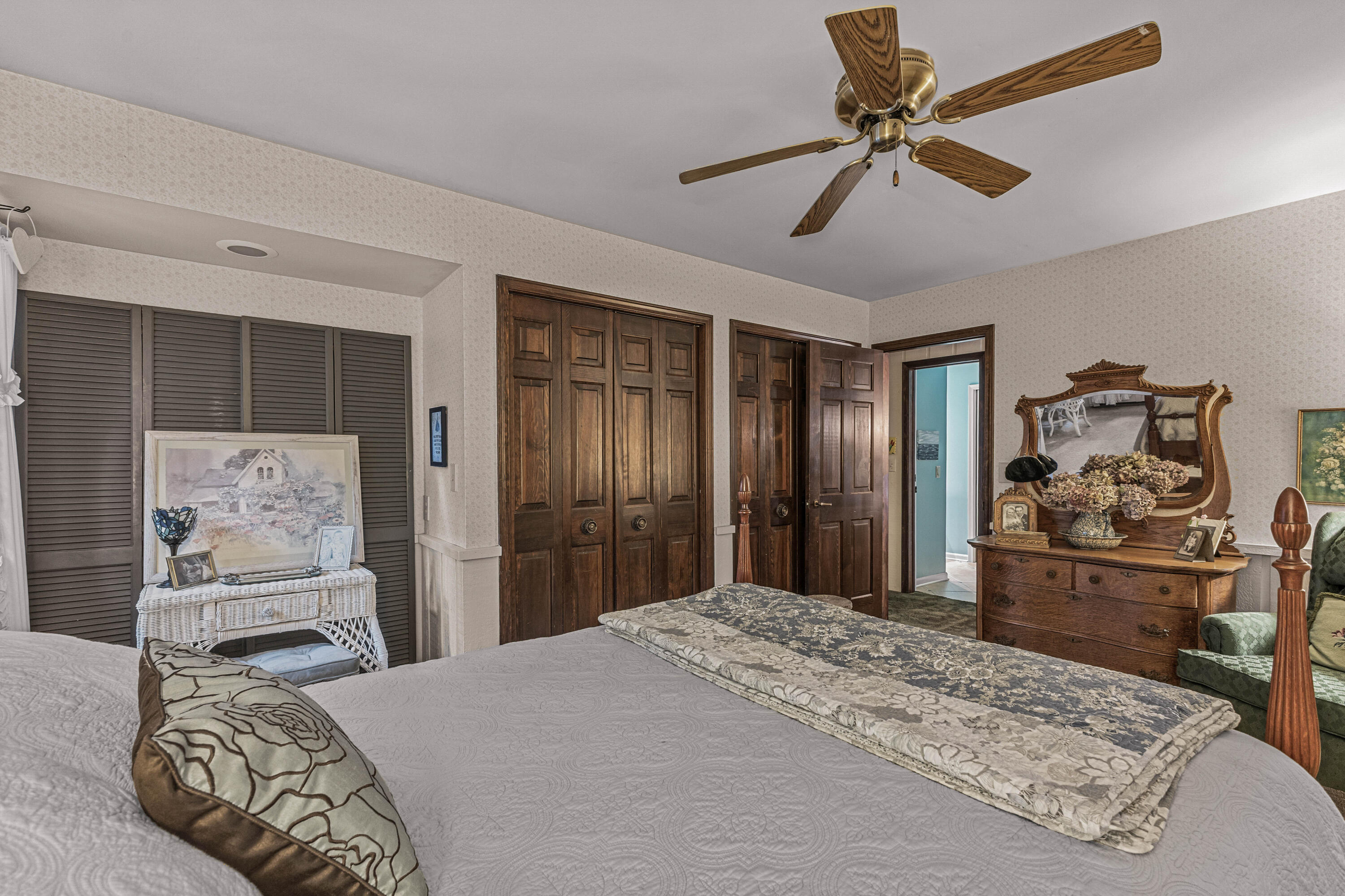 12879 Lakeshore Drive Grand Haven MI 49417