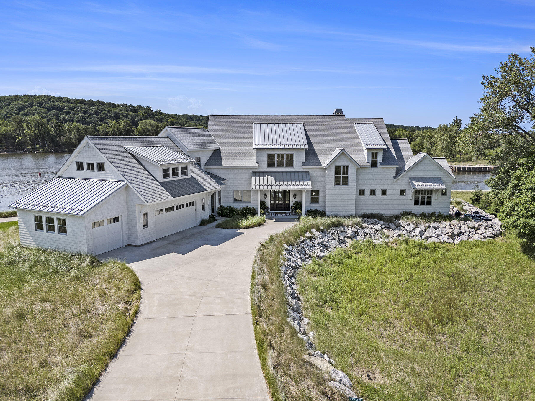 6736 Saugatuck Beach Road Saugatuck MI 49453