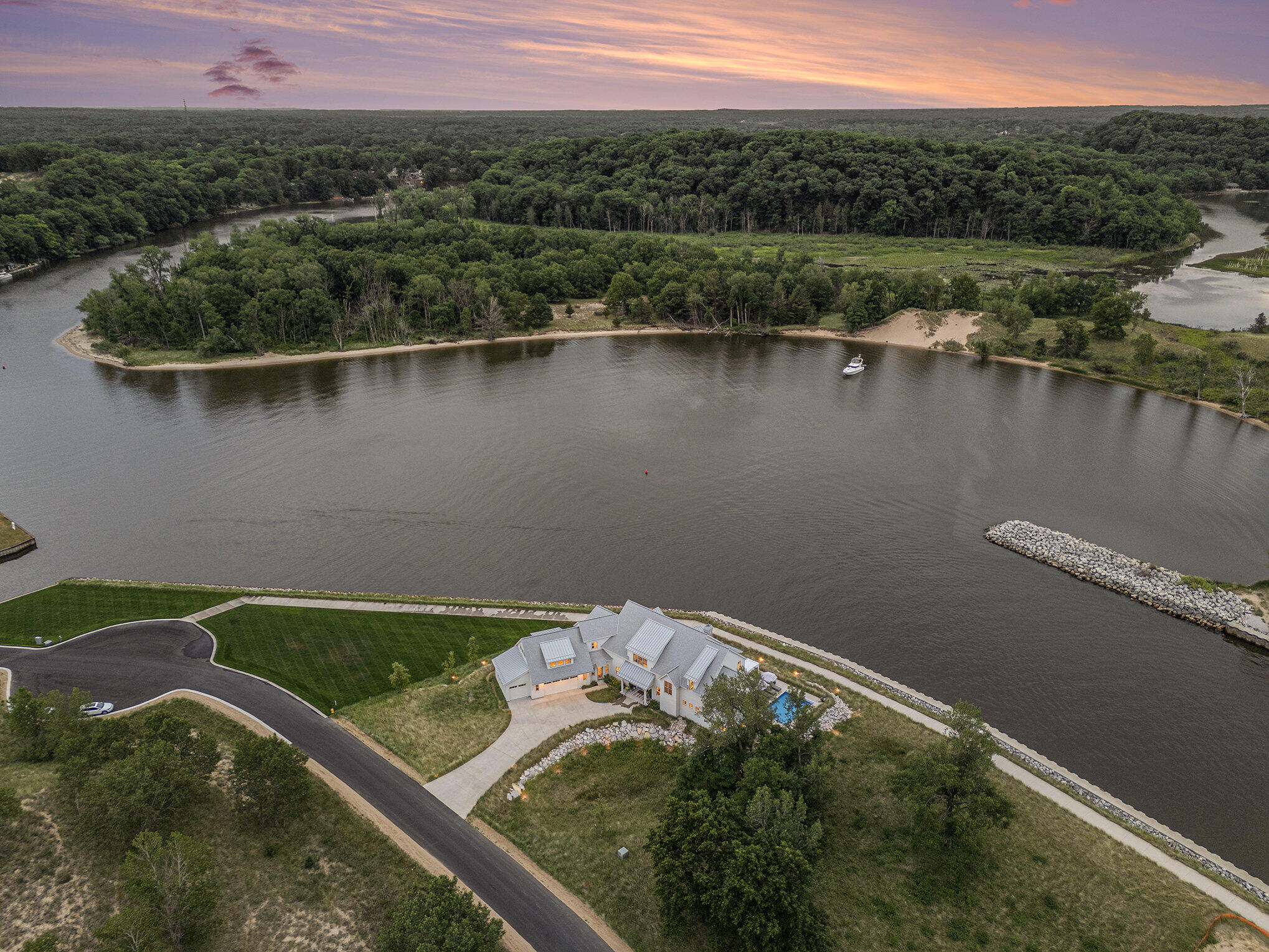 6736 Saugatuck Beach Road Saugatuck MI 49453