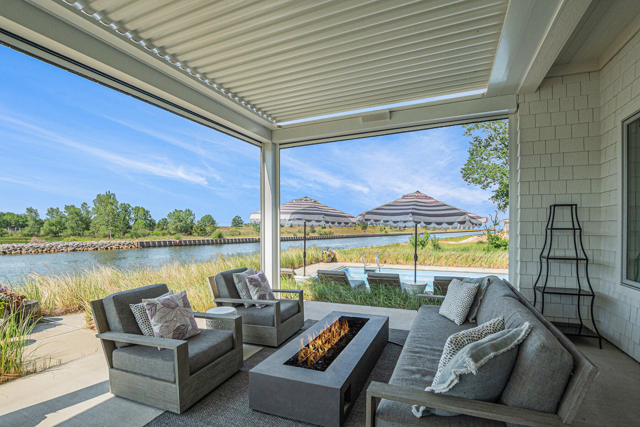 6736 Saugatuck Beach Road Saugatuck MI 49453