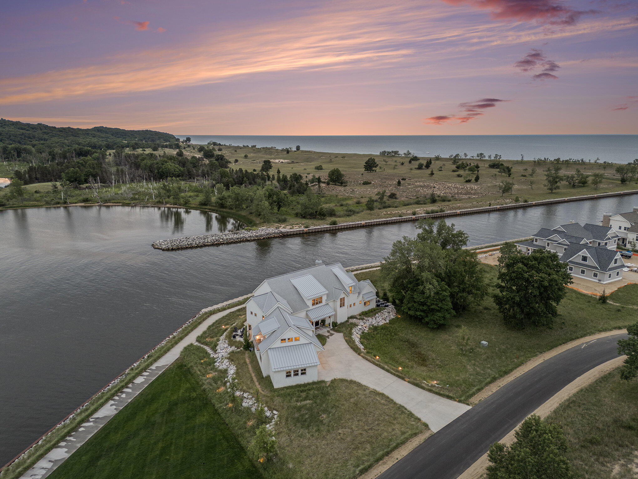 6736 Saugatuck Beach Road Saugatuck MI 49453