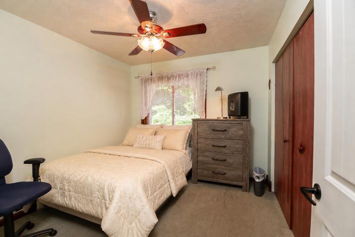989 NE Mccabe Avenue NE Ada MI 49301