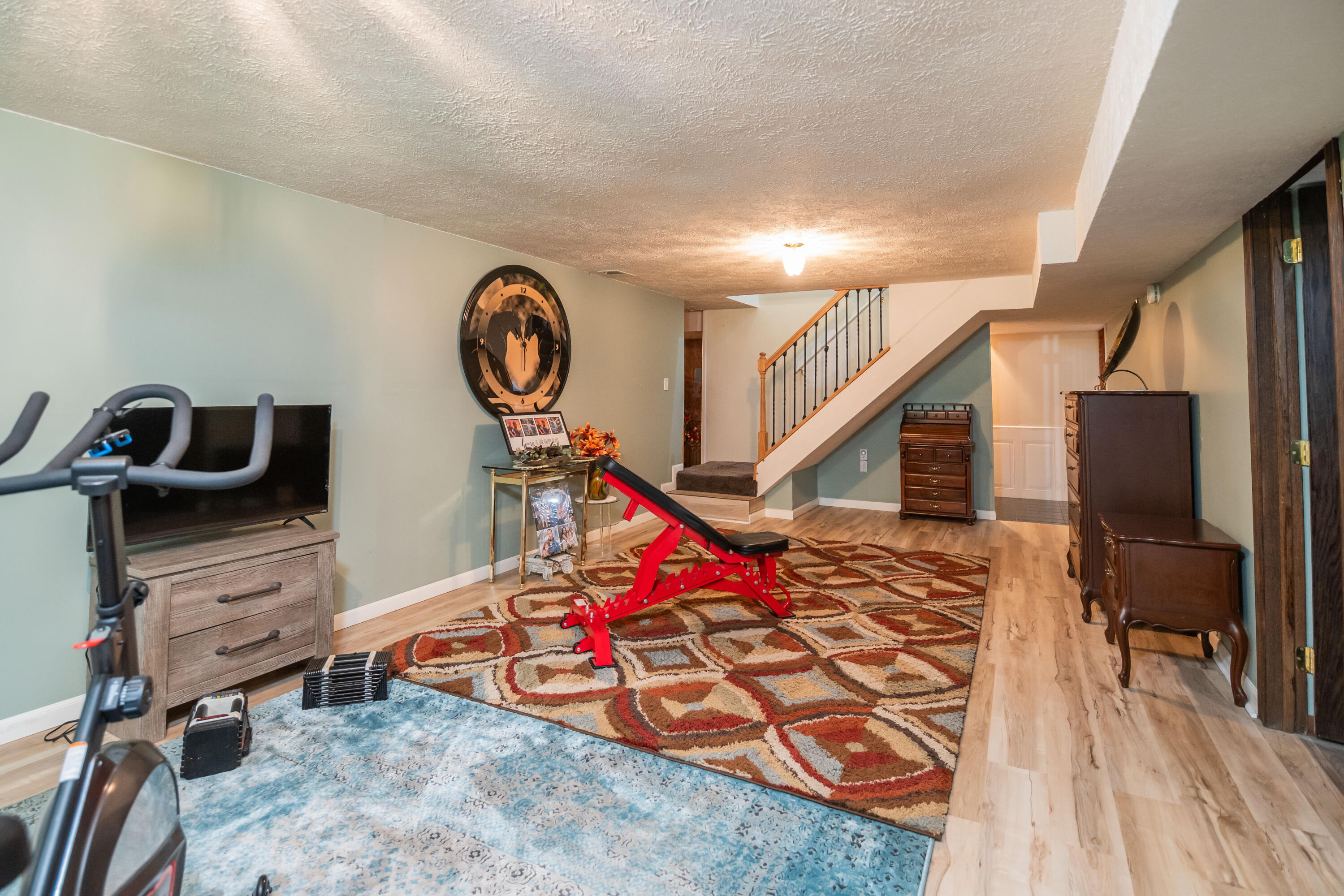 989 NE Mccabe Avenue NE Ada MI 49301