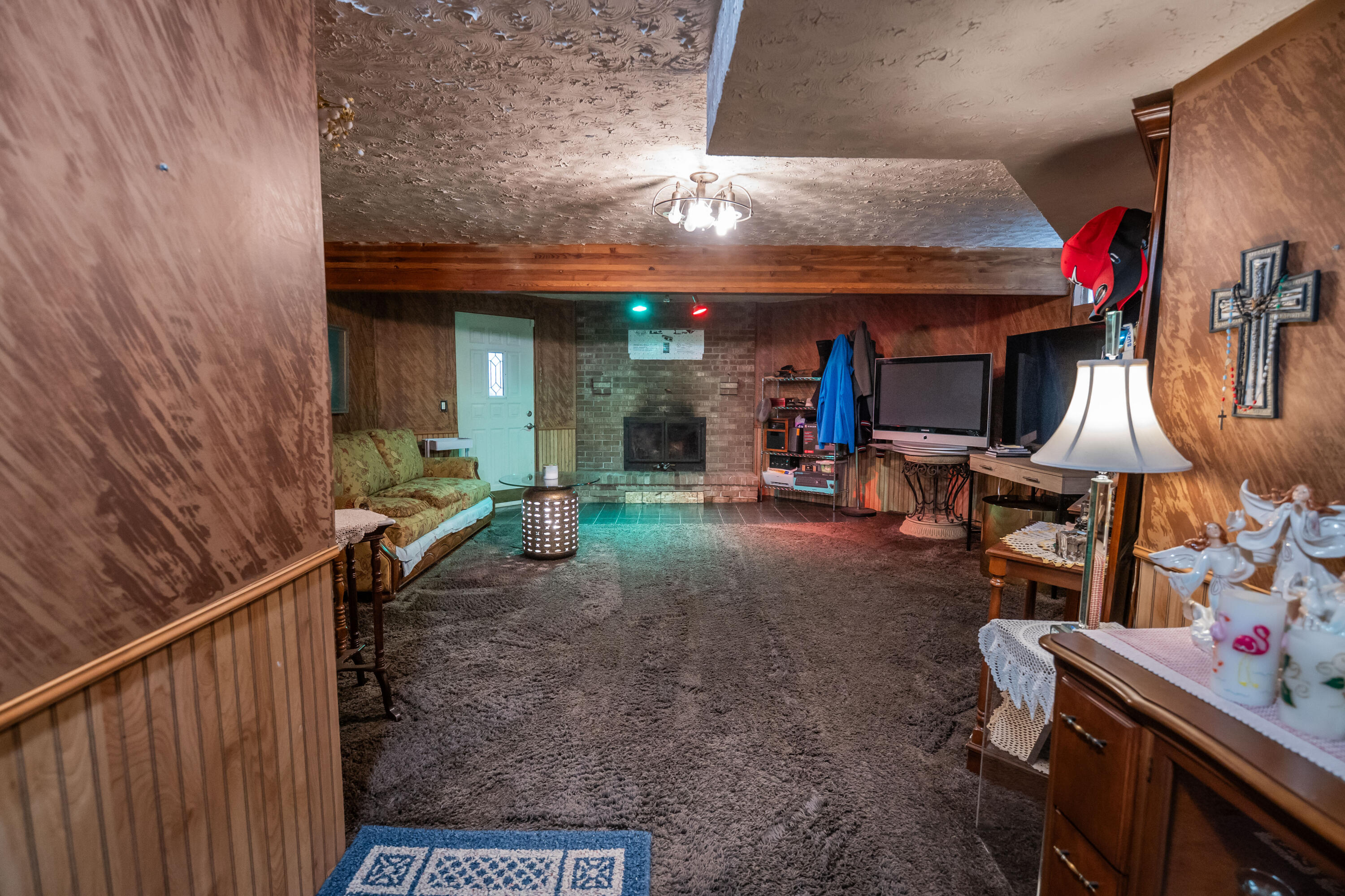 989 NE Mccabe Avenue NE Ada MI 49301