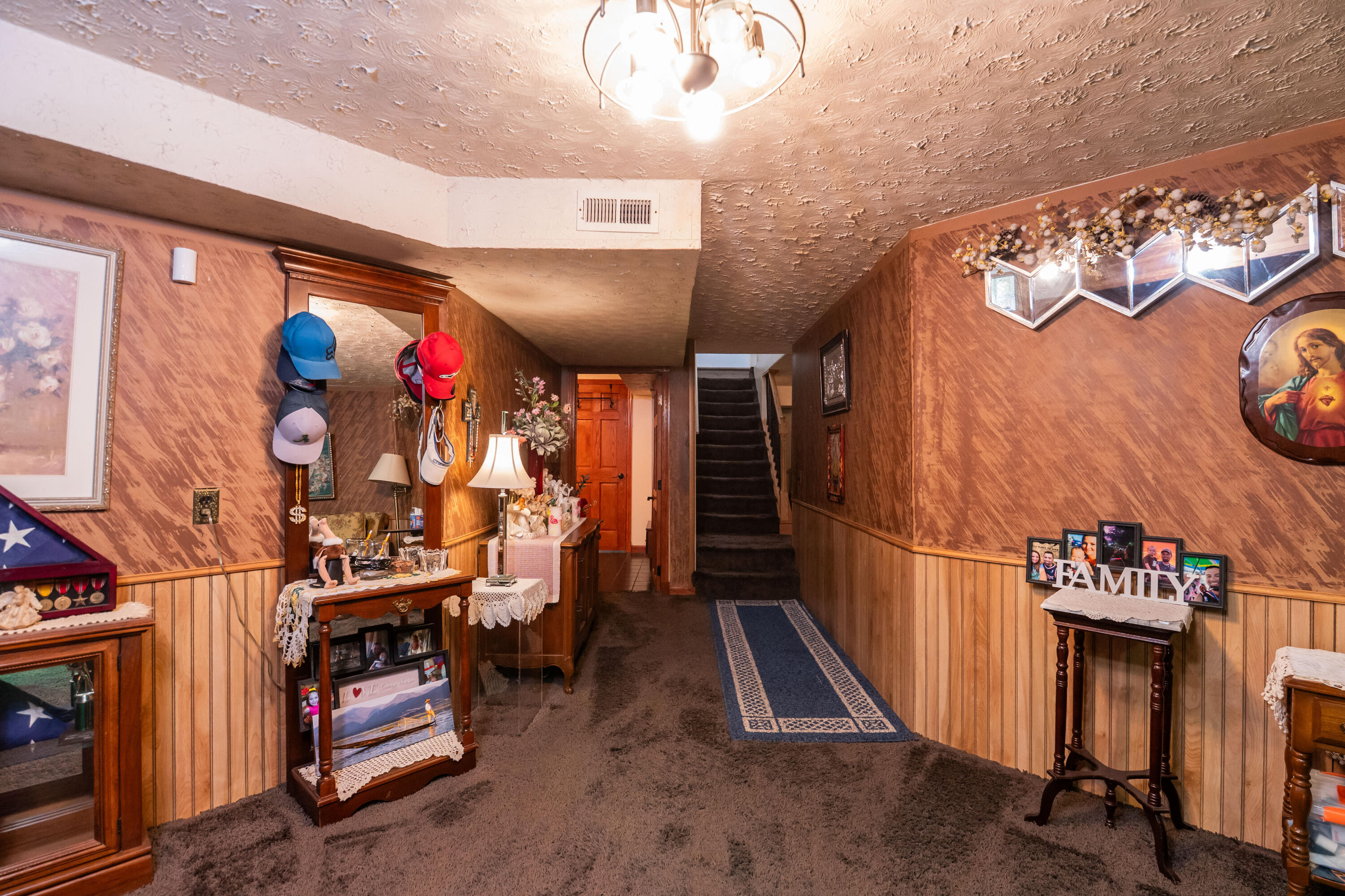989 NE Mccabe Avenue NE Ada MI 49301