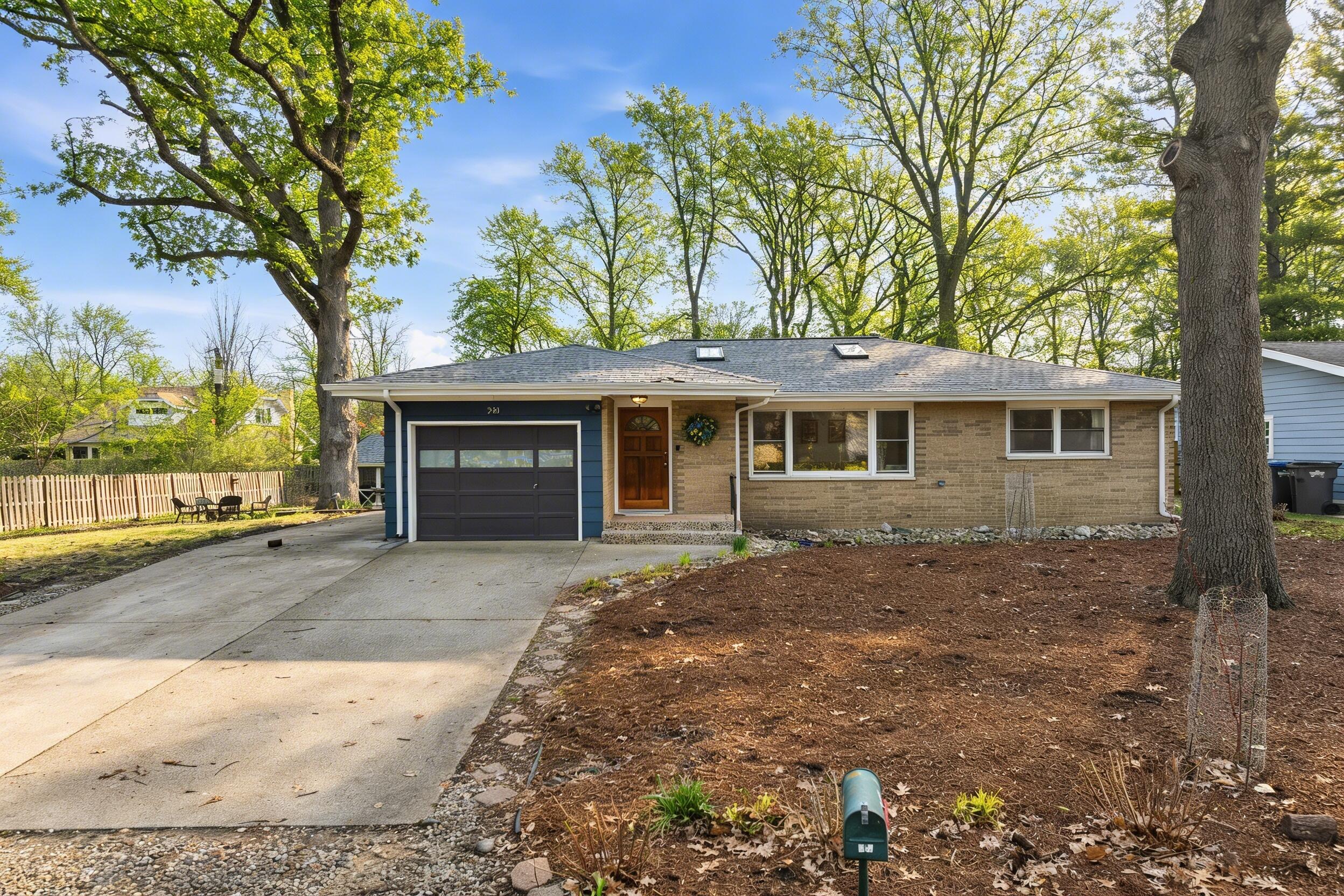 321 S Taylor Street New Buffalo MI 49117