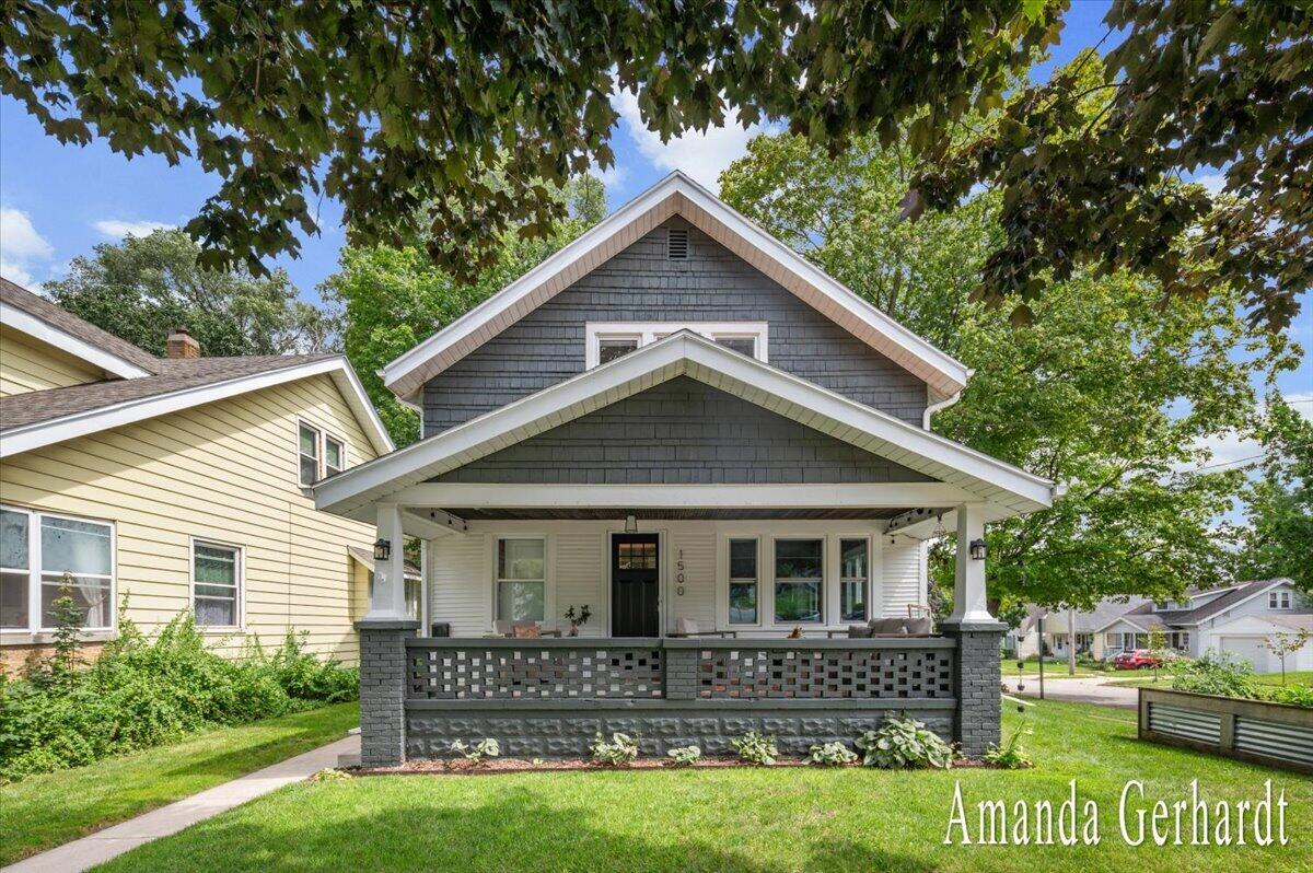1500 Powers Avenue NW Grand Rapids MI 49504