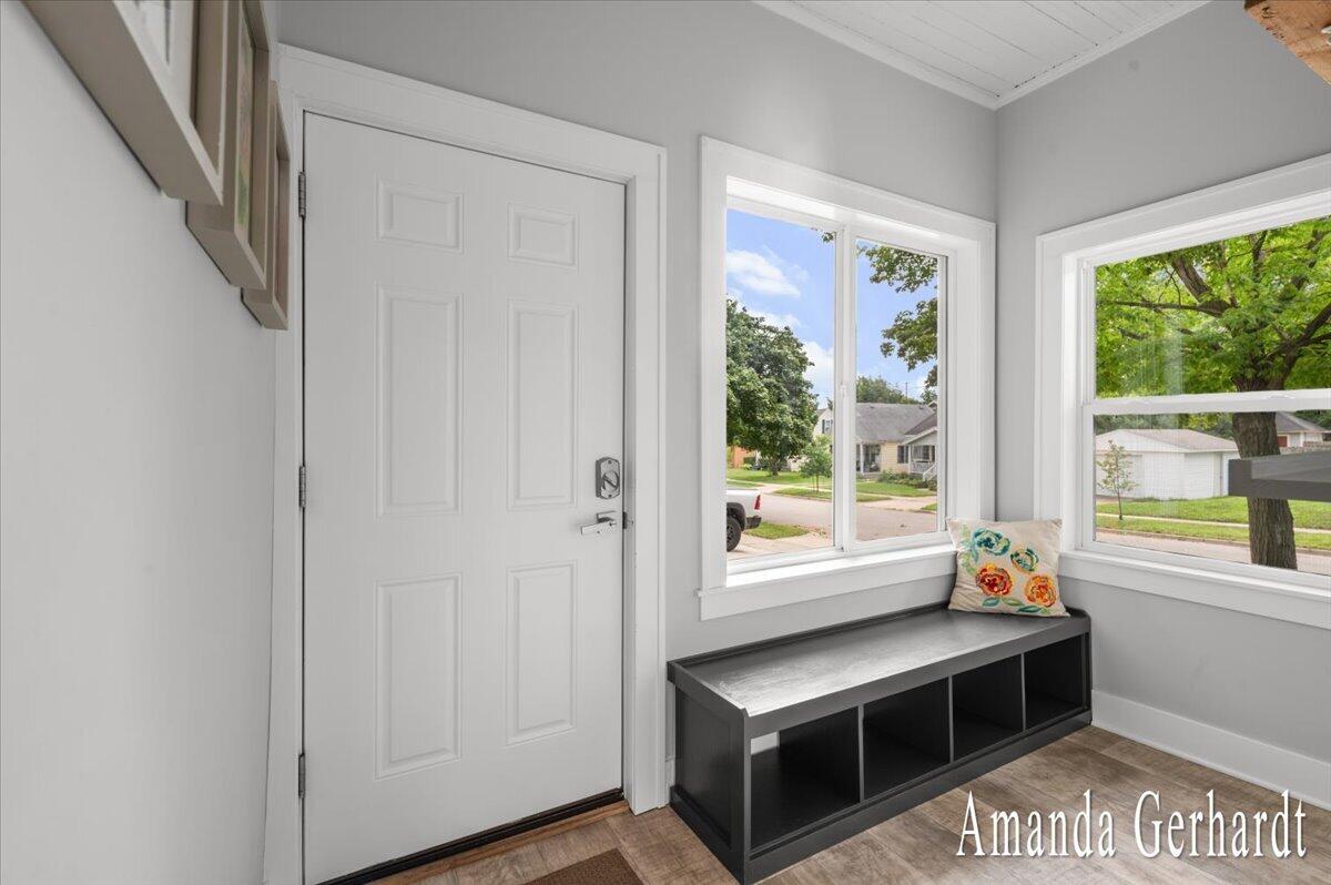 1500 Powers Avenue NW Grand Rapids MI 49504