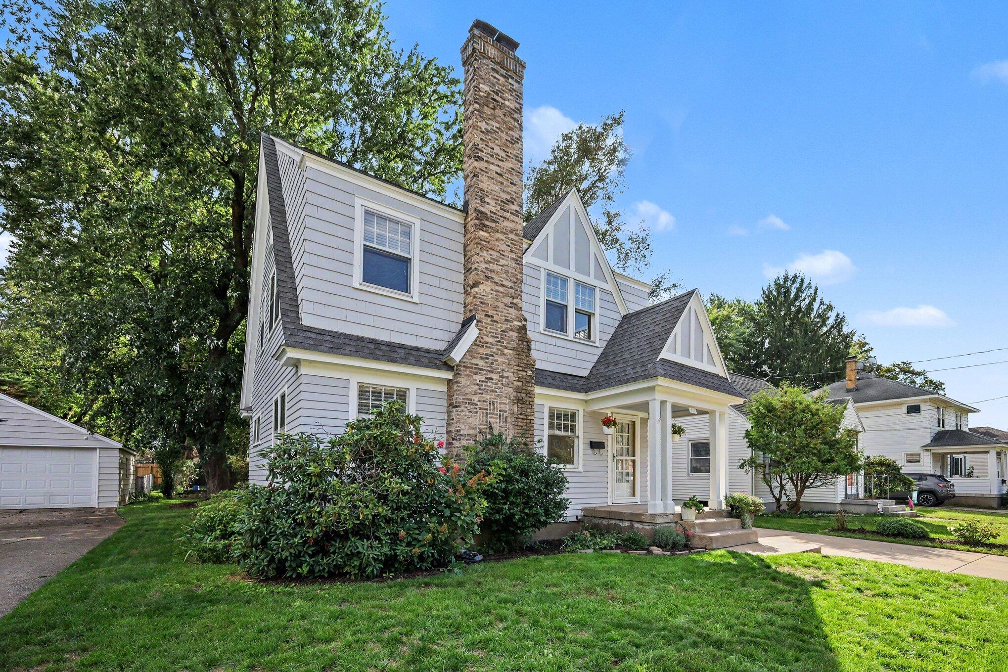 458 Van Allen Street SE Grand Rapids MI 49548