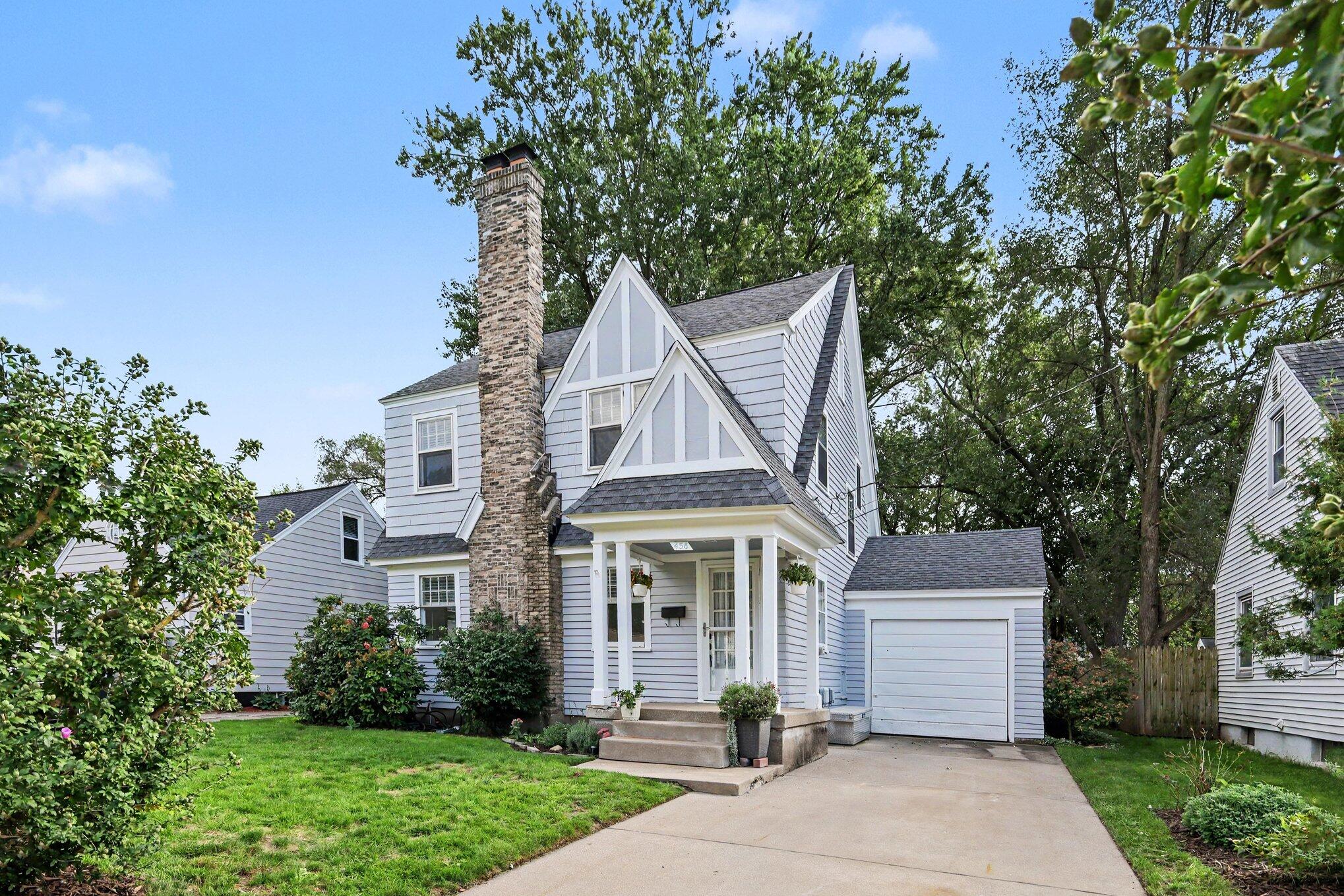 458 Van Allen Street SE Grand Rapids MI 49548