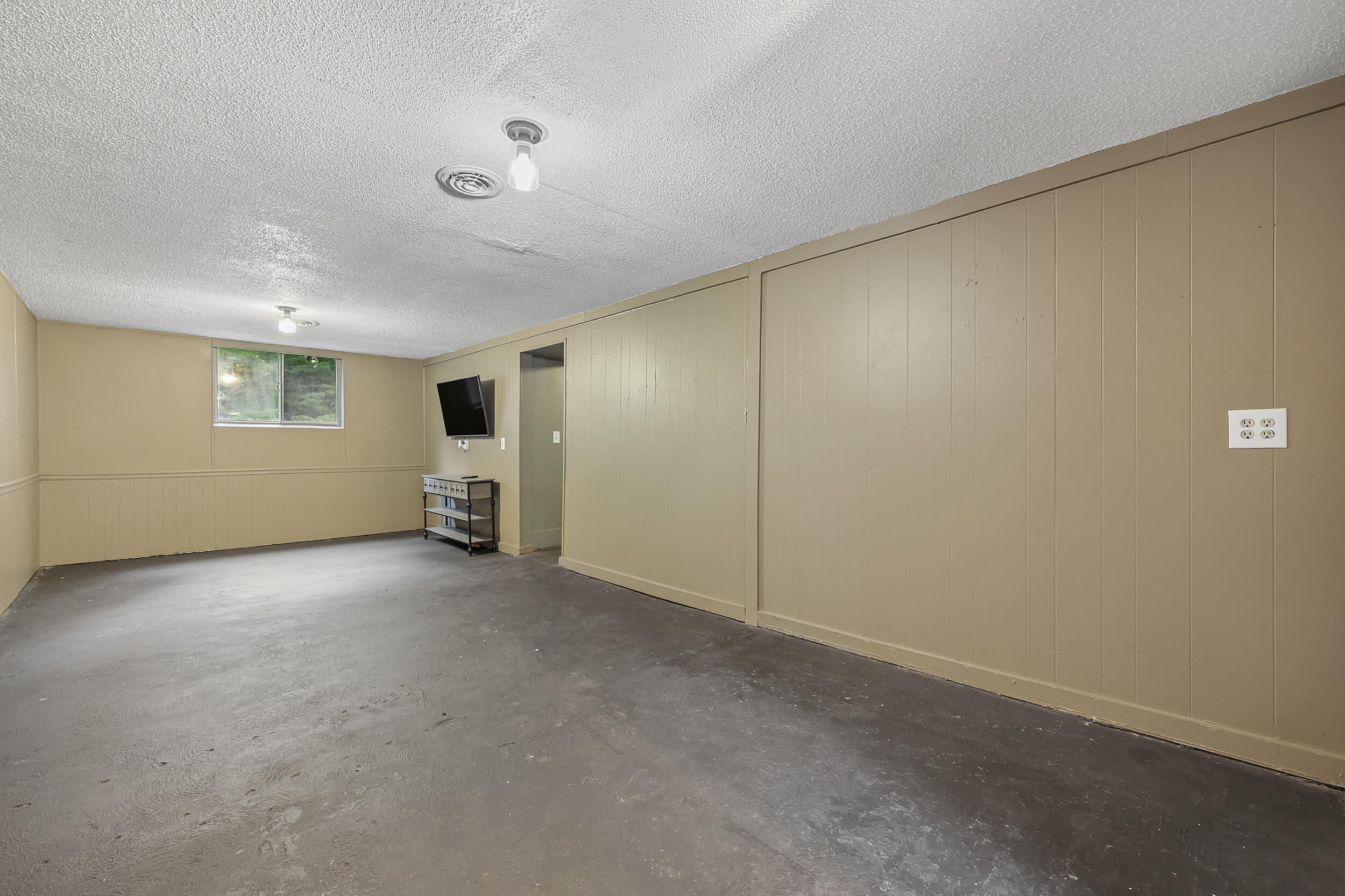 3100 W Giles Road Muskegon MI 49445