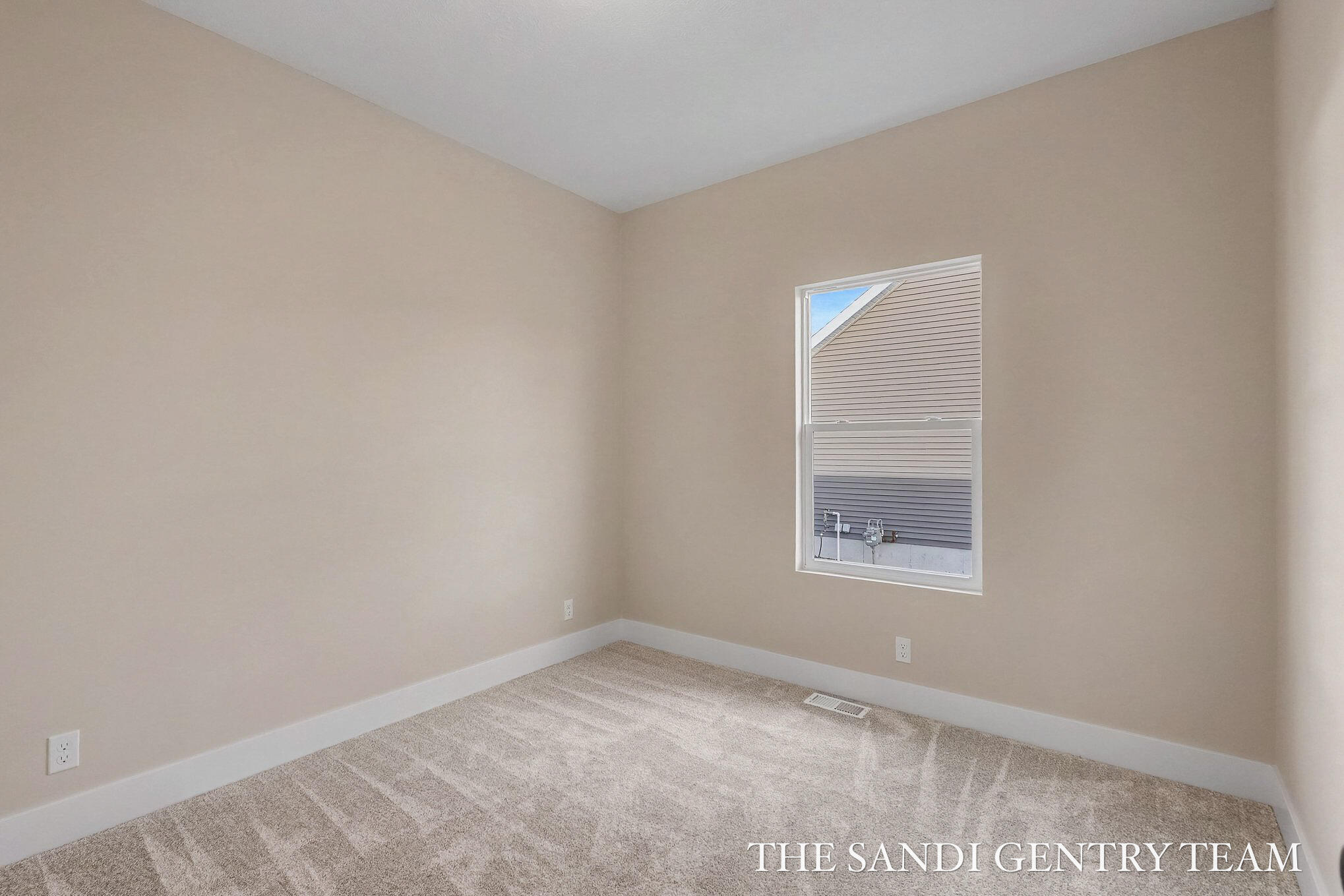 2489 Gray Wolf Way Muskegon MI 49444