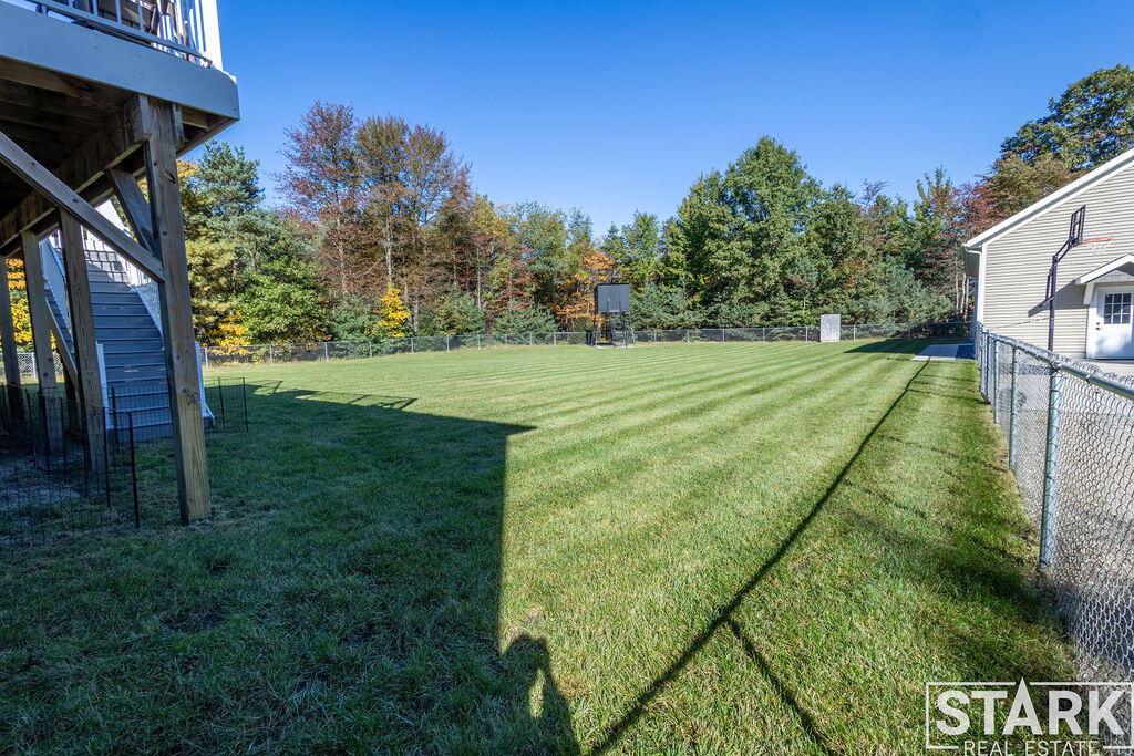 2320 E Mount Garfield Road Muskegon MI 49444