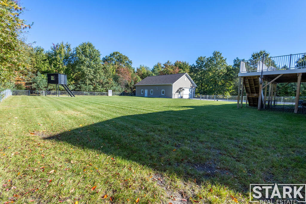 2320 E Mount Garfield Road Muskegon MI 49444