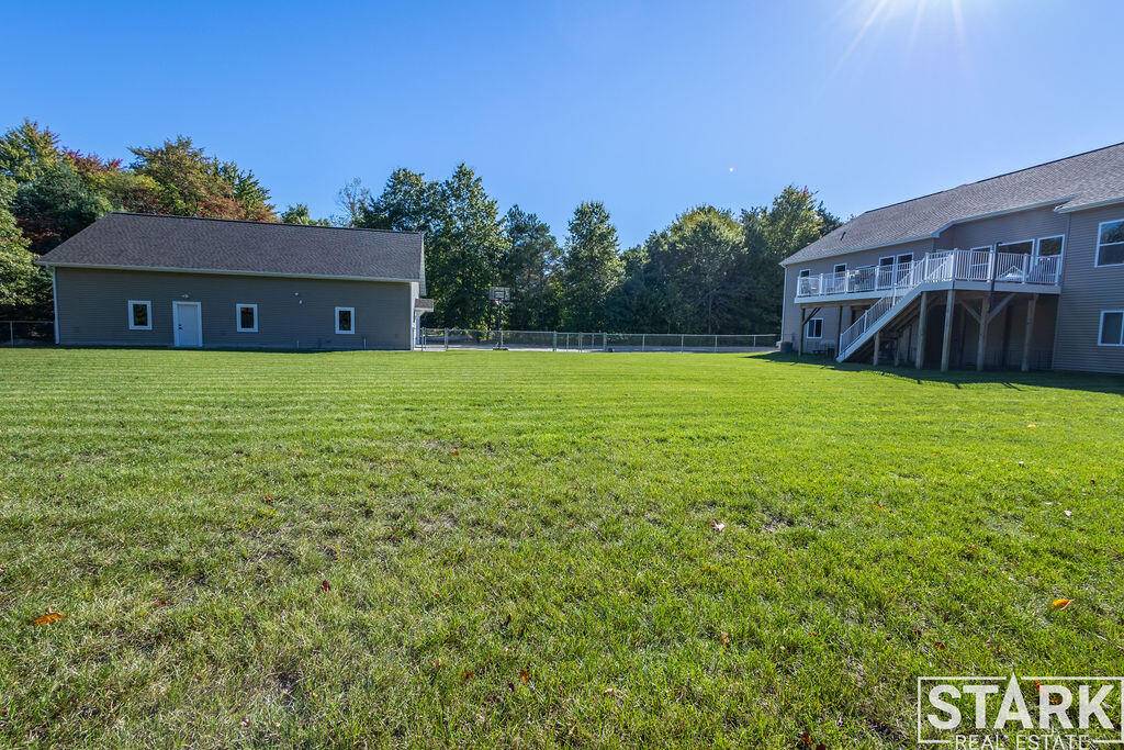 2320 E Mount Garfield Road Muskegon MI 49444