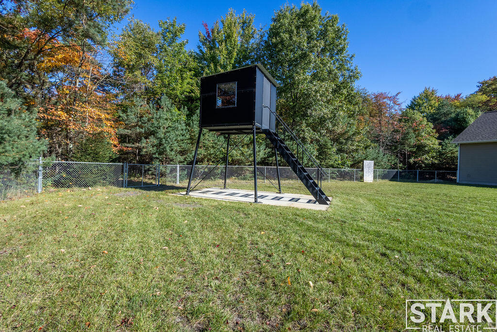 2320 E Mount Garfield Road Muskegon MI 49444