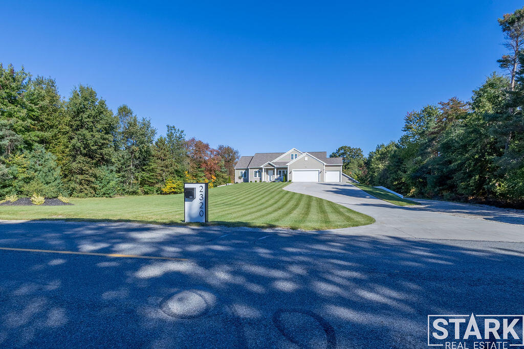2320 E Mount Garfield Road Muskegon MI 49444