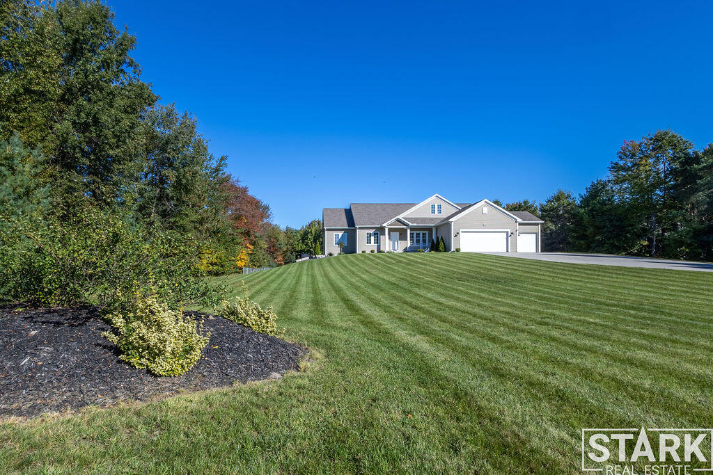 2320 E Mount Garfield Road Muskegon MI 49444