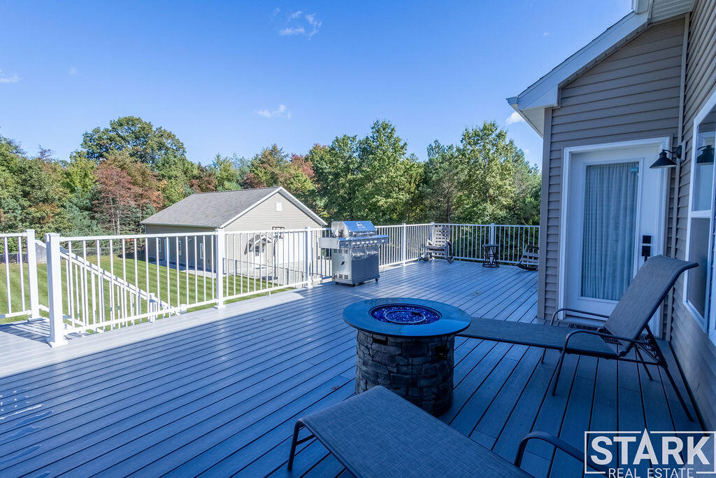 2320 E Mount Garfield Road Muskegon MI 49444