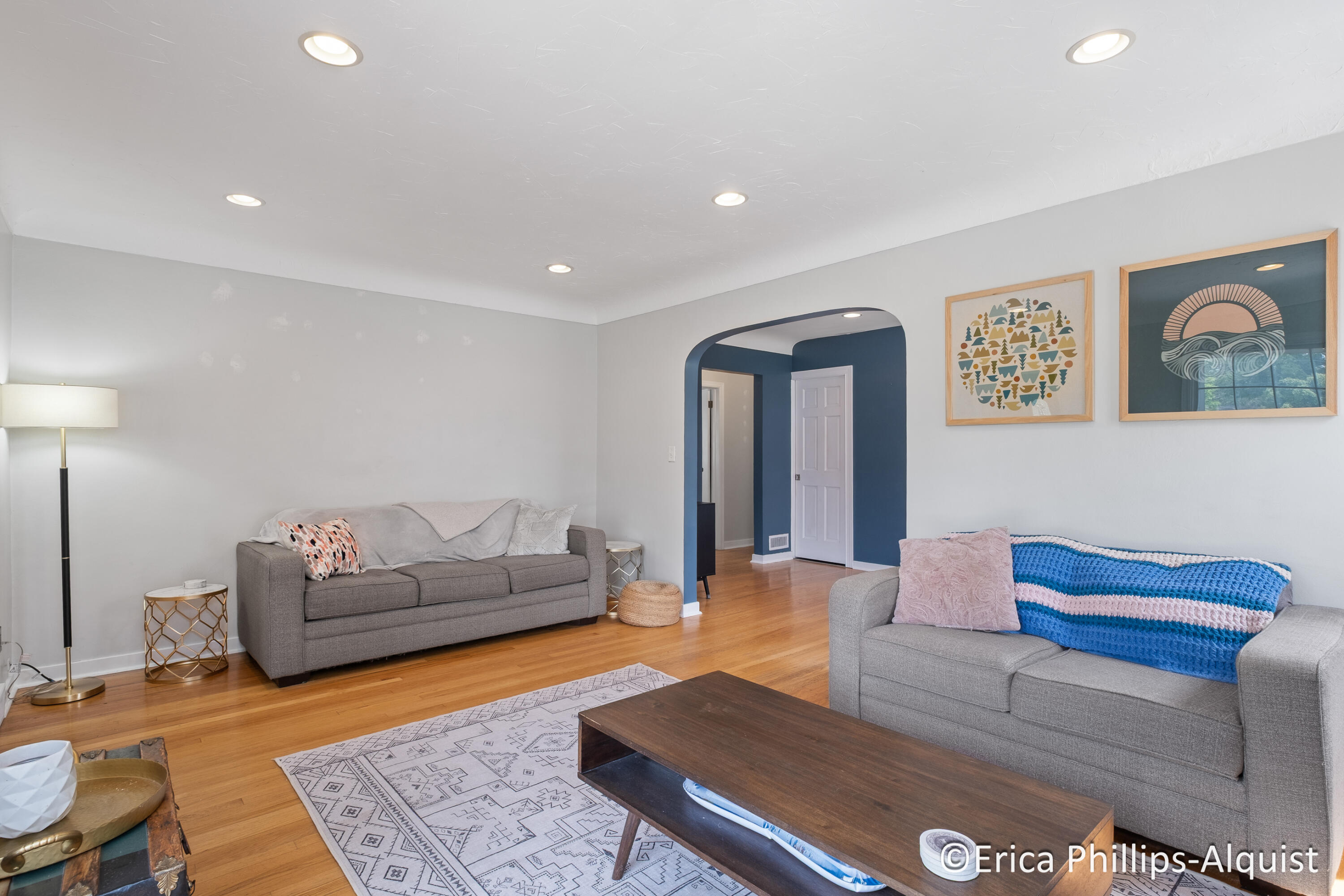 2142 Emerald Avenue NE Grand Rapids MI 49505
