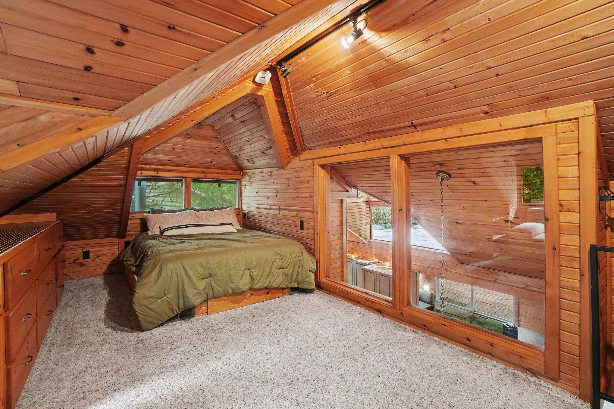 20 Crescent Hill Grand Haven MI 49417