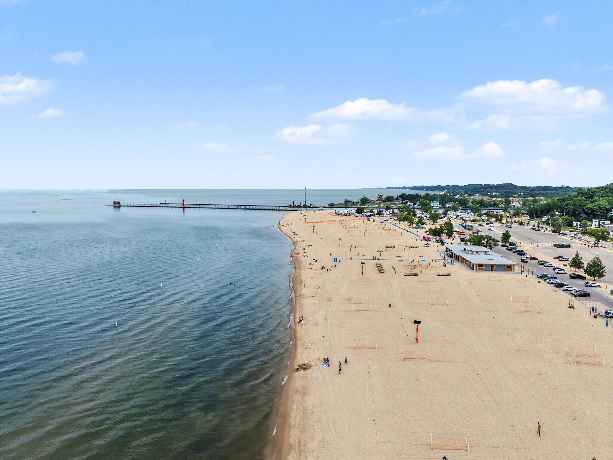 20 Crescent Hill Grand Haven MI 49417