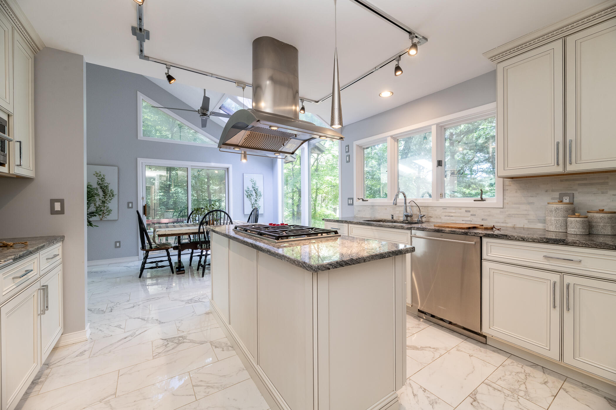 7129 Lakeridge Place Kalamazoo MI 49009